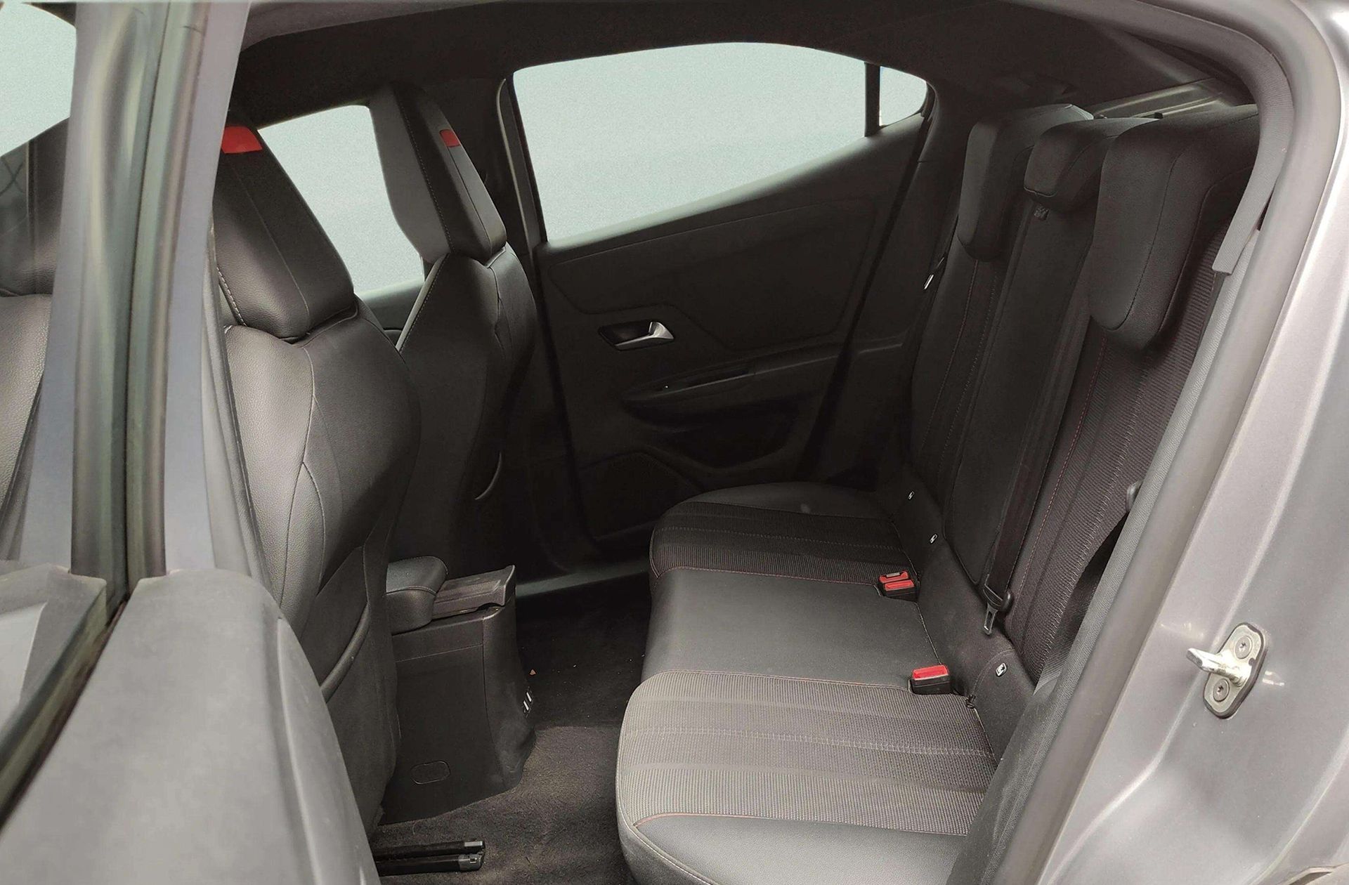 Opel Mokka 1.2 T GS - foto 12