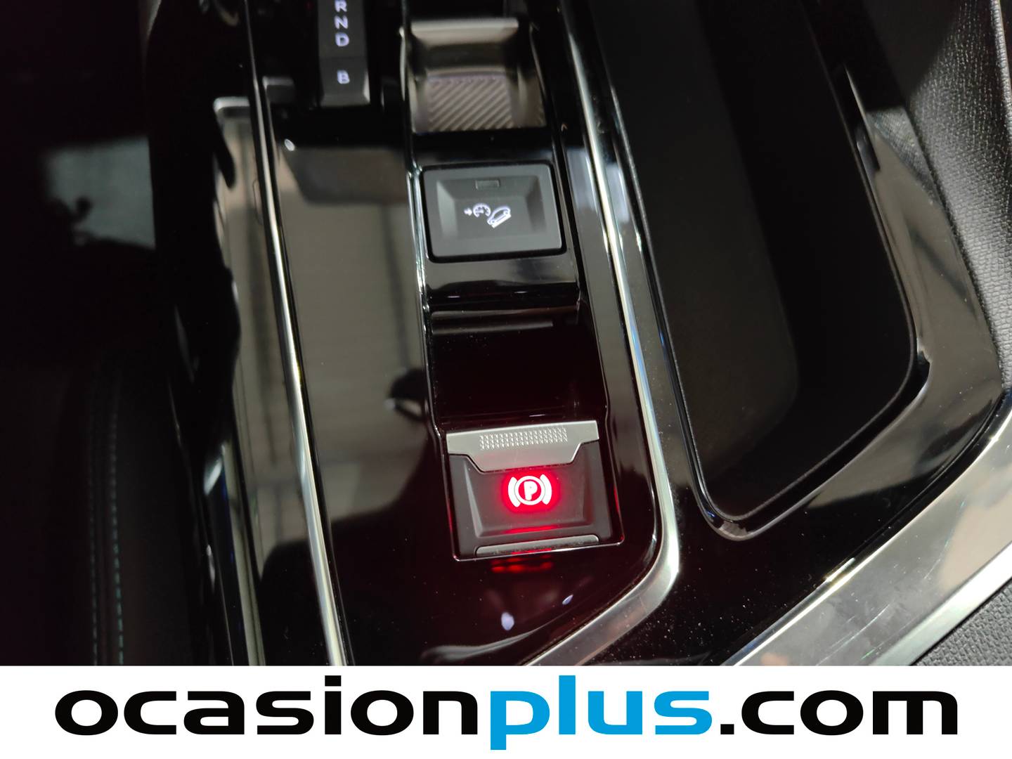 Foto Peugeot 3008 Hybrid Peugeot 3008 Hybrid 300 Allure Pack e-EAT8 (300 CV)