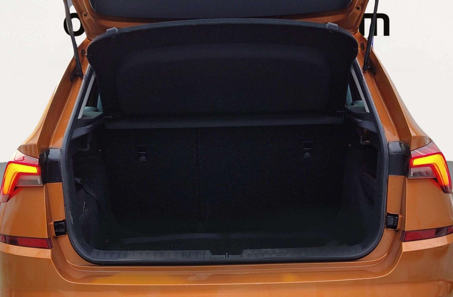 Škoda Kamiq 1.0 TSI Emotion - foto 18