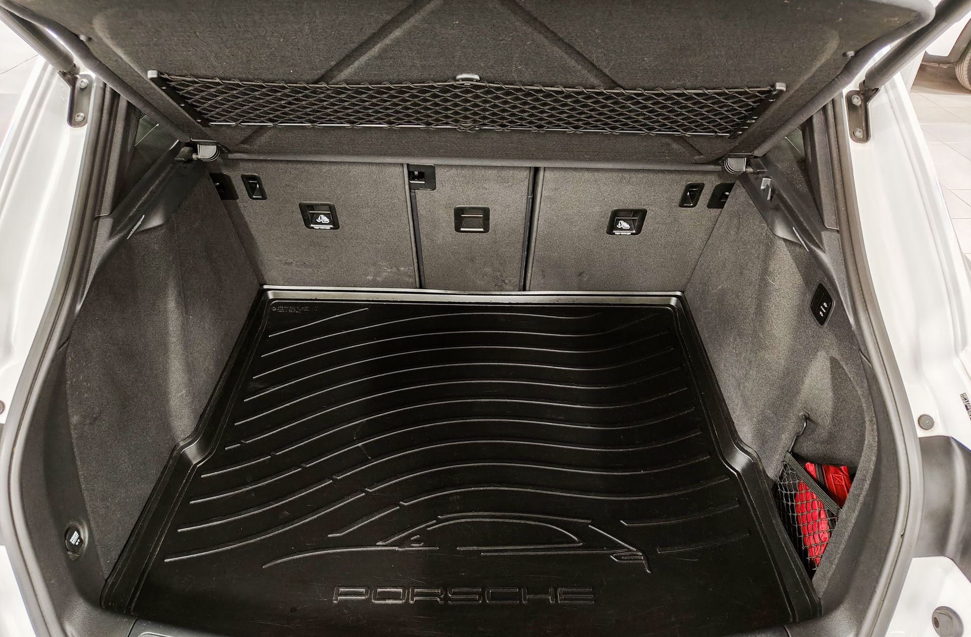 Porsche Macan Turbo - foto 26