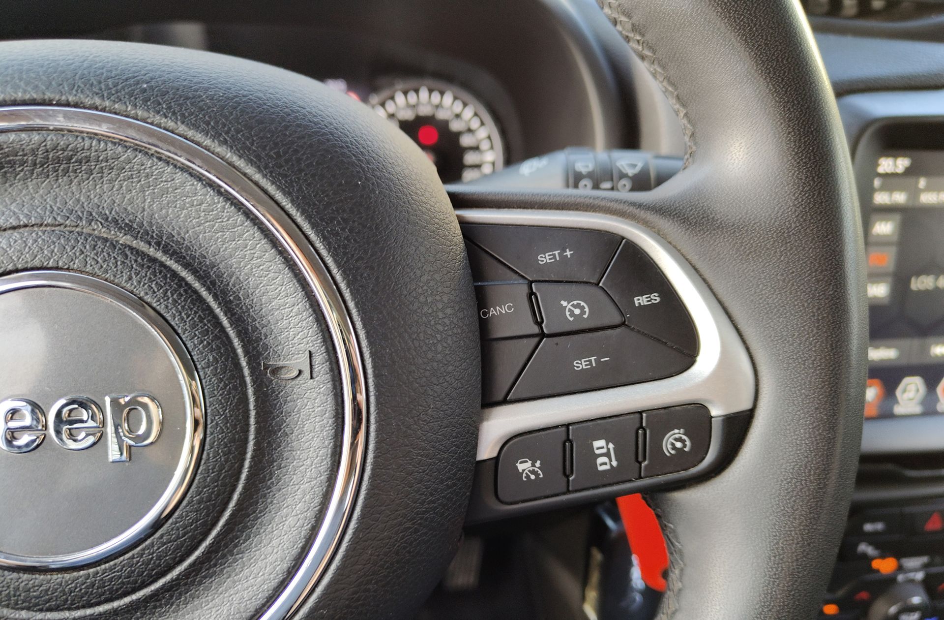Jeep Renegade 1.0G Limited 4x2 - foto 23