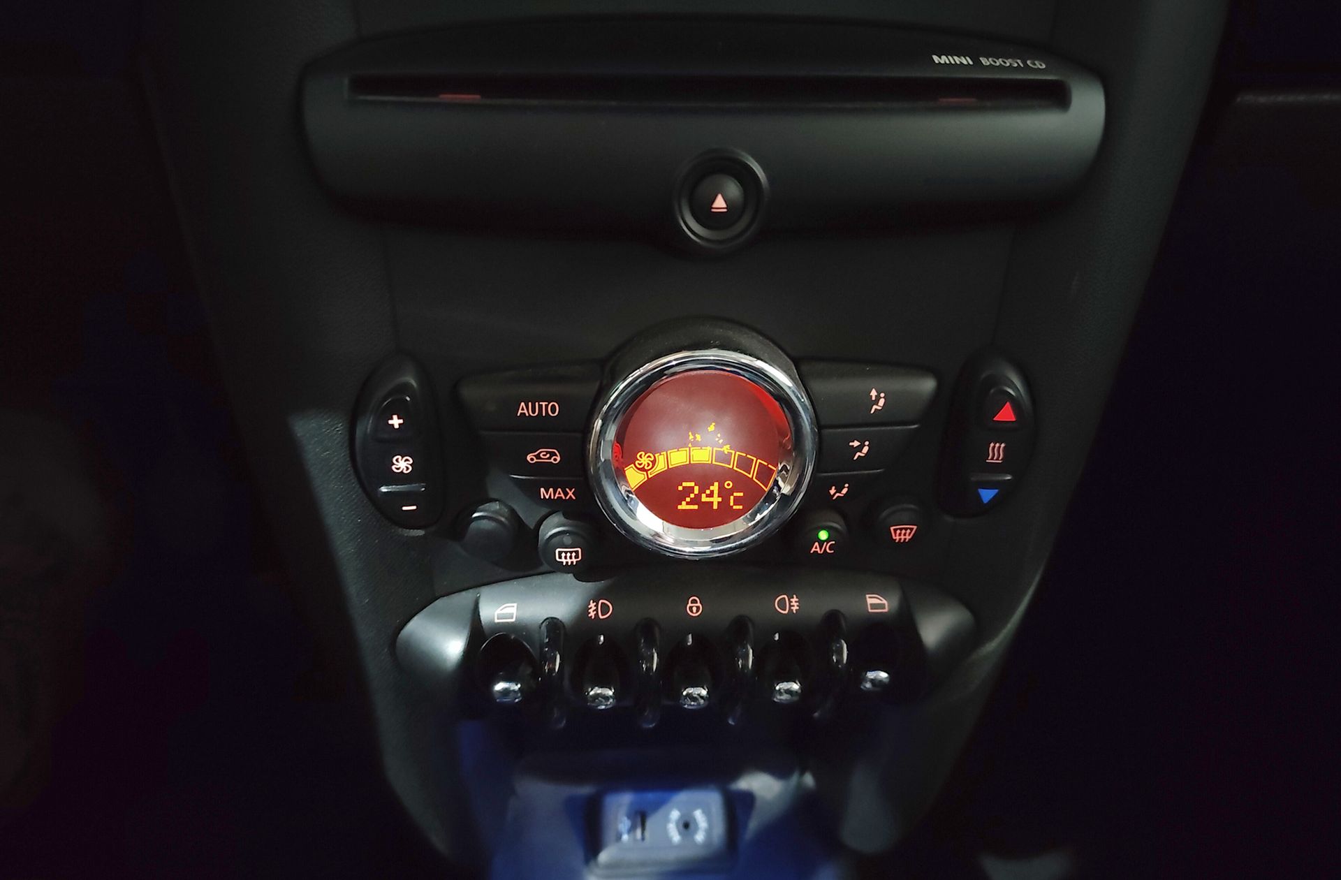 MINI Cooper One D - foto 25
