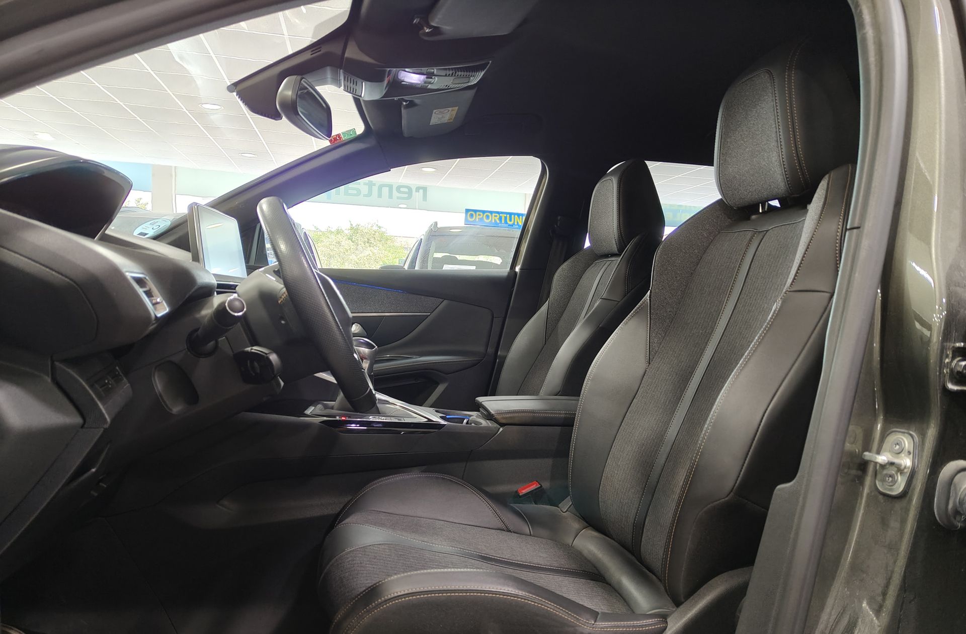 Peugeot 3008 PureTech 130 GT Line - foto 12