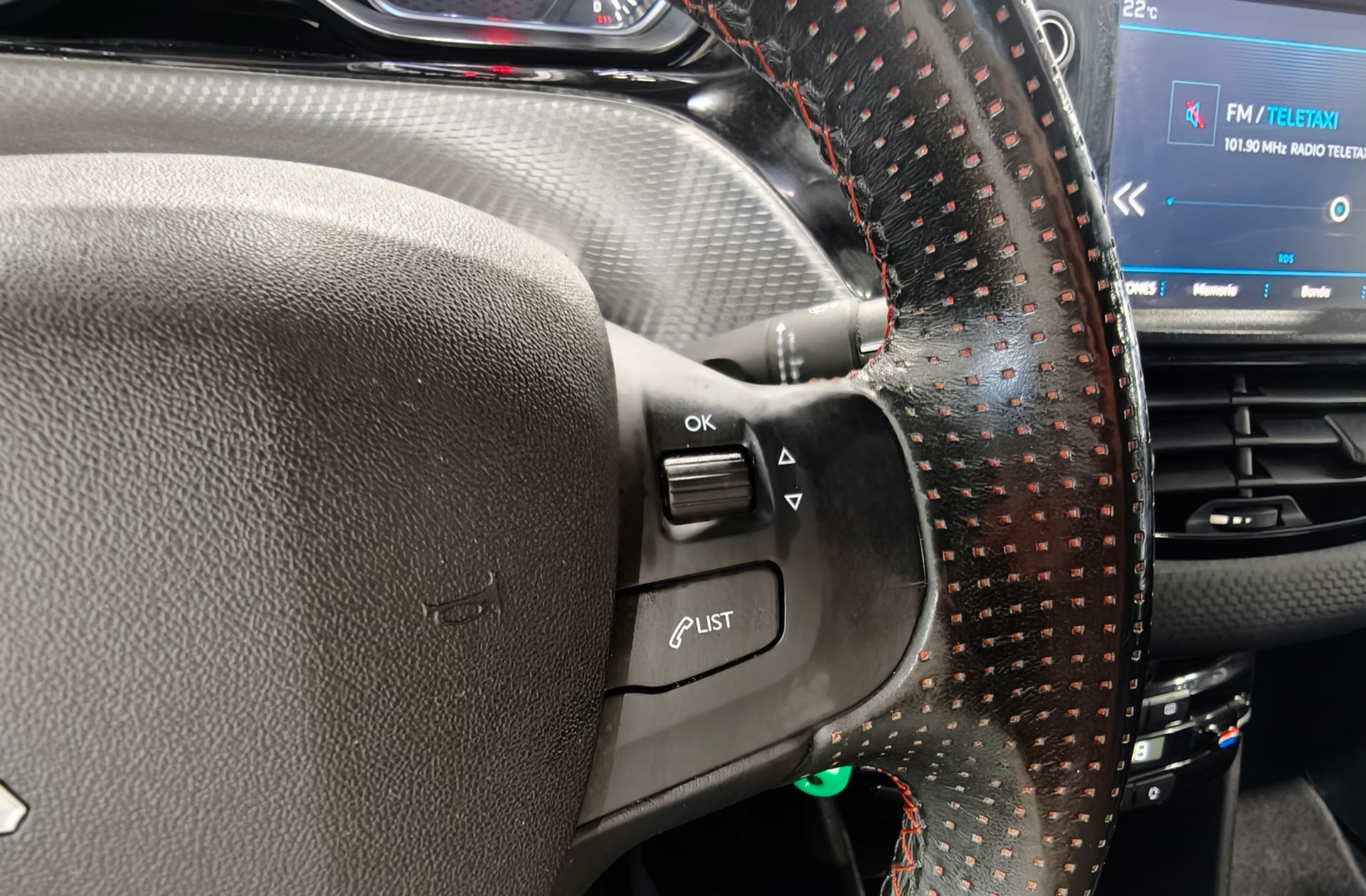 Peugeot 2008 PureTech 130 GT Line - foto 28