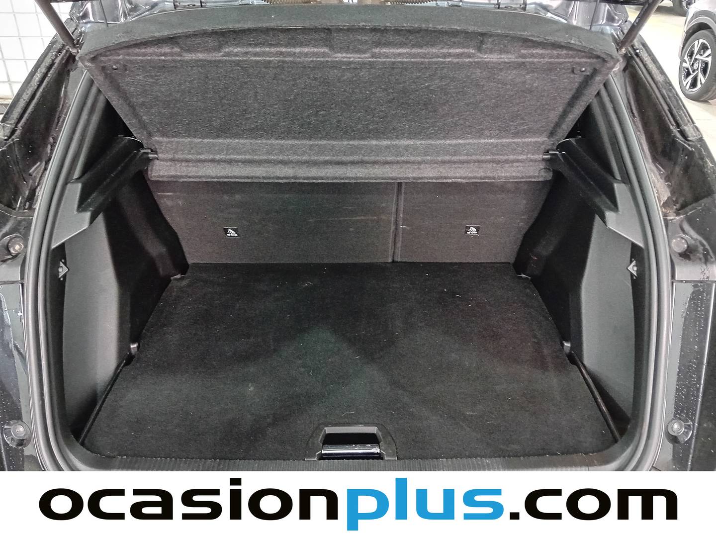 Foto Peugeot 2008 Peugeot 2008 PureTech 130 S&S Allure Pack (130 CV)