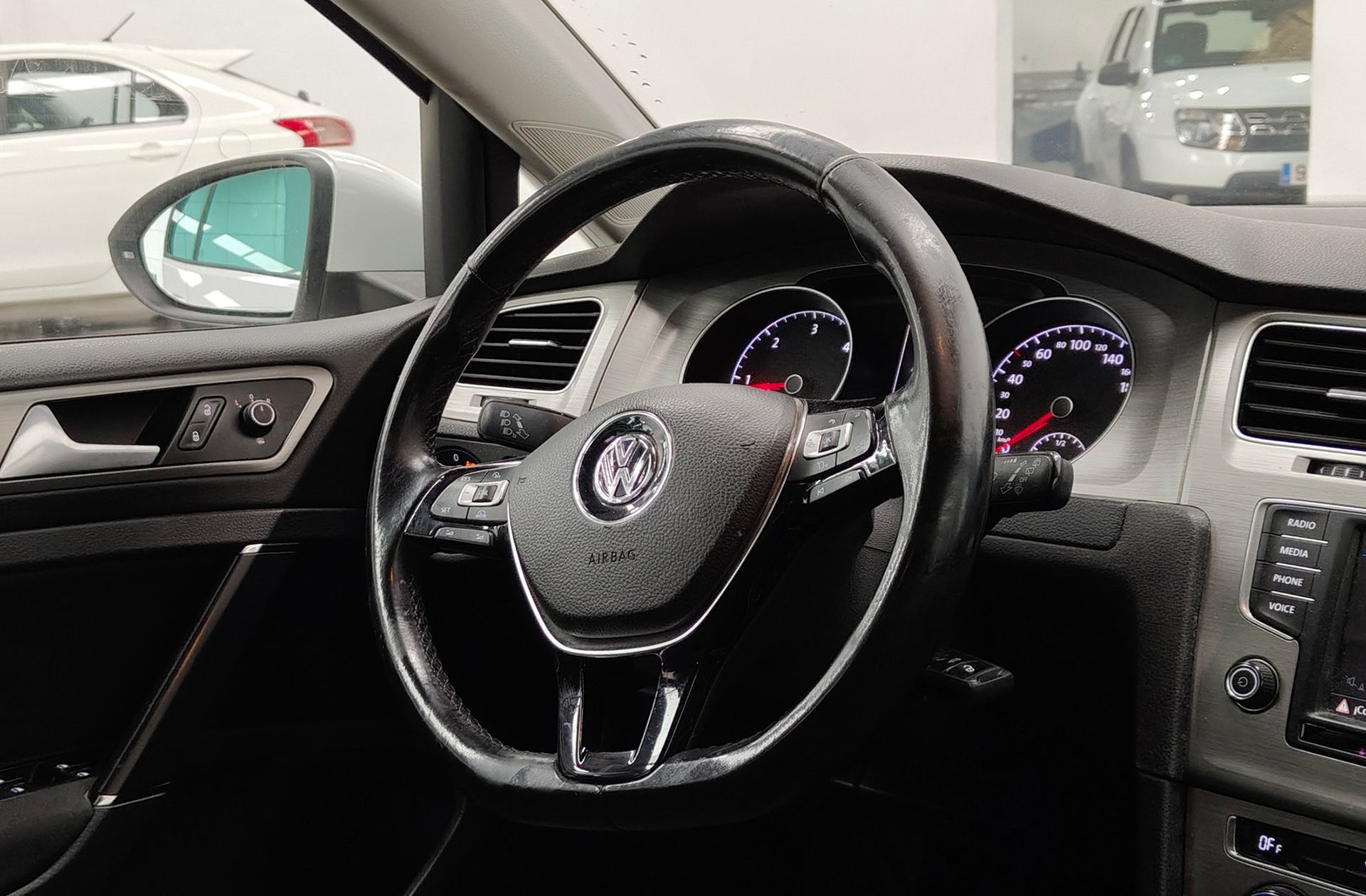 Volkswagen Golf Advance 1.6 TDI BMT - foto 18