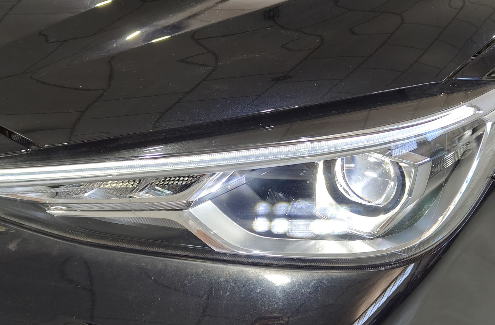 MG ZS 1.5 Hybrid+ Luxury - foto 16