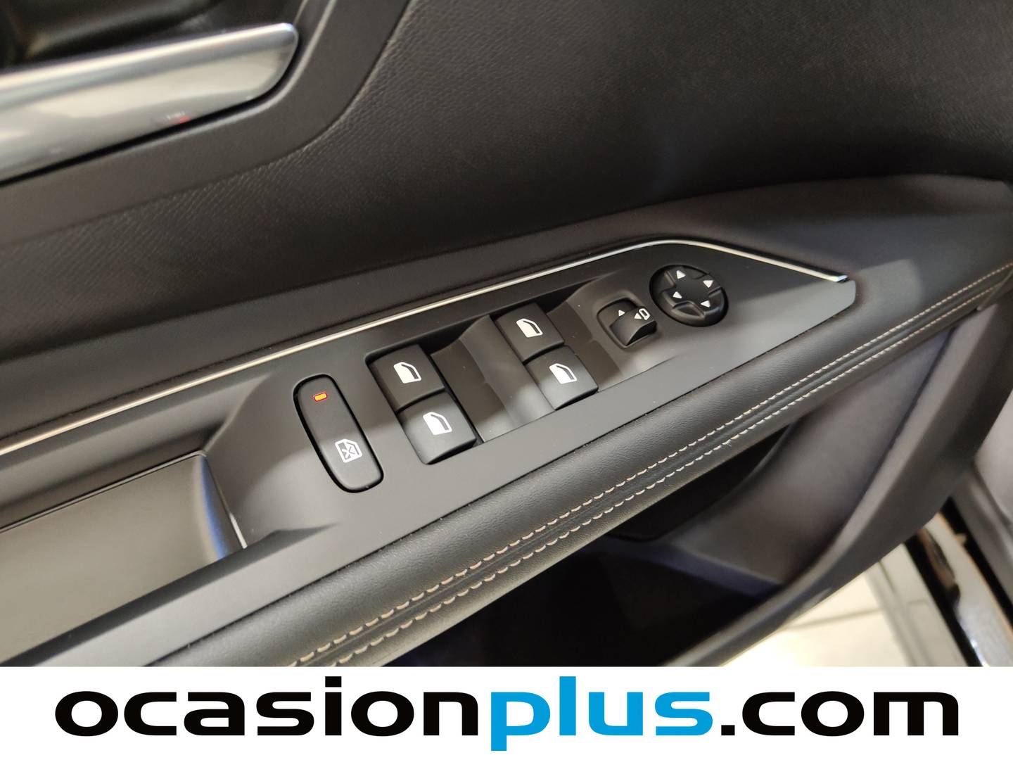 Foto Peugeot 3008 Hybrid Peugeot 3008 GT eDCS6 (145 CV)