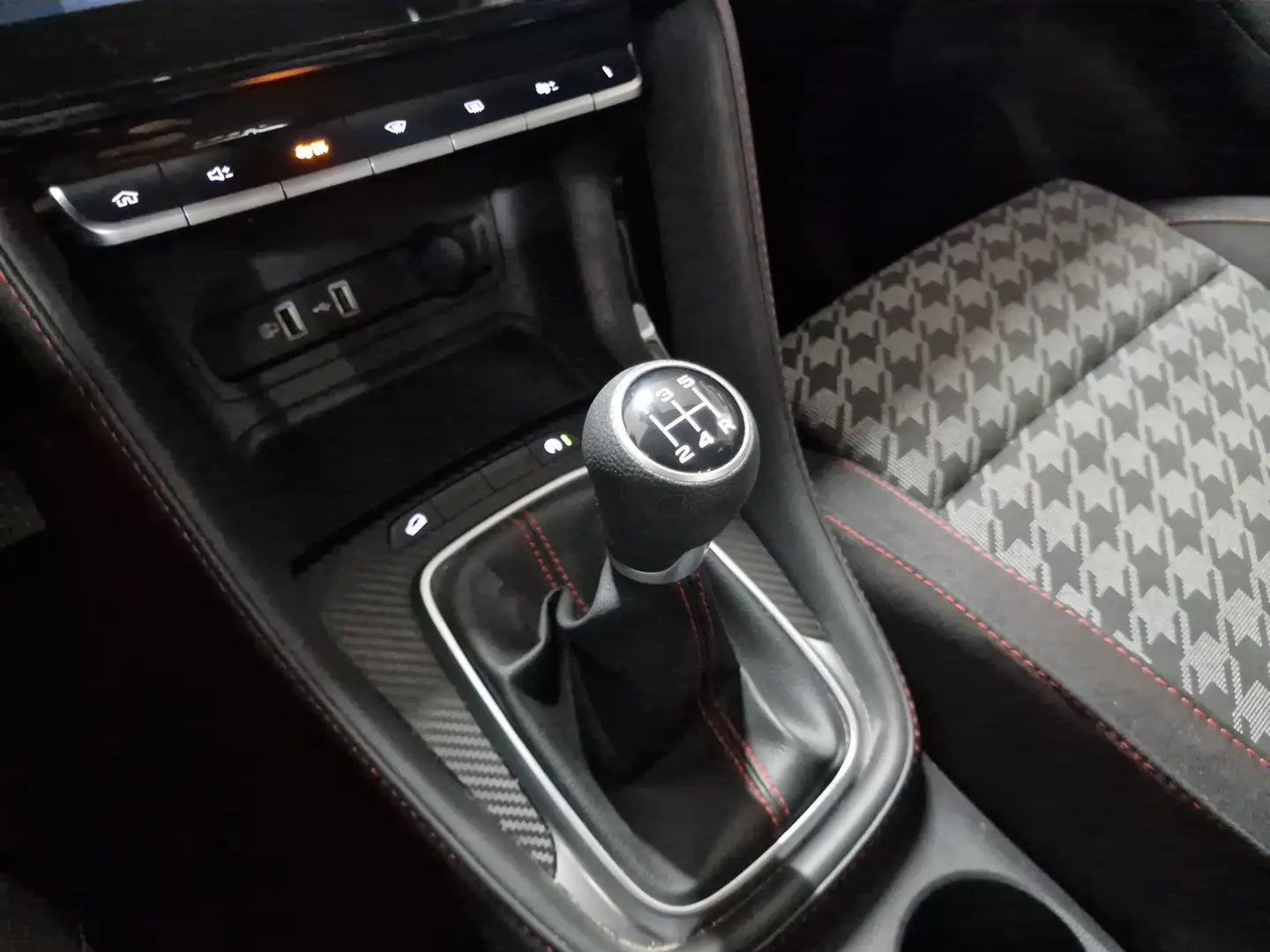 Foto MG ZS MG ZS 1.5 Comfort (106 CV)