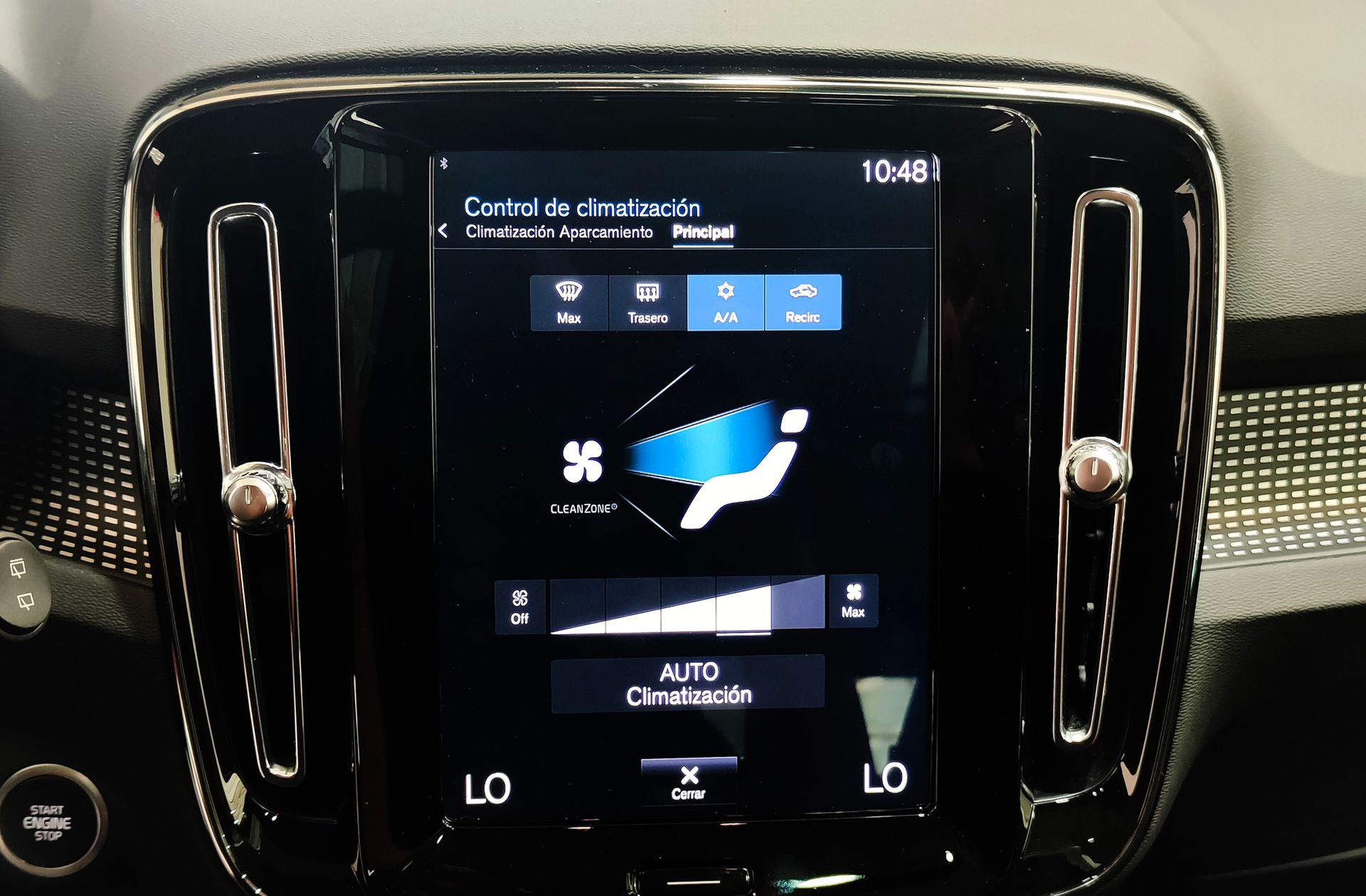 Volvo XC40 T4 R-Design - foto 31