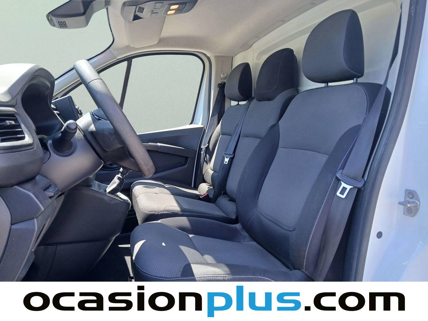 Foto asientos delanteros Nissan Primastar Nissan Primastar 2.0 dCi Acenta L1H1 1T 96 kW (130 CV) 3 Plazas