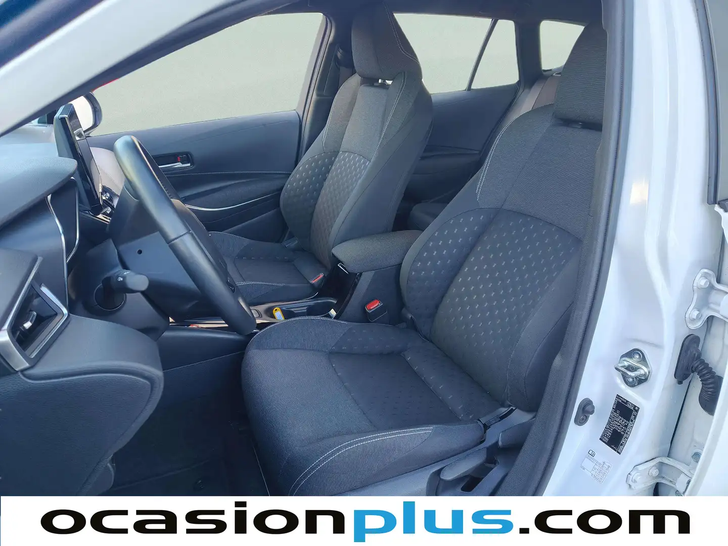 Foto Toyota Corolla Toyota Corolla Touring Sport 140H Business (140 CV)