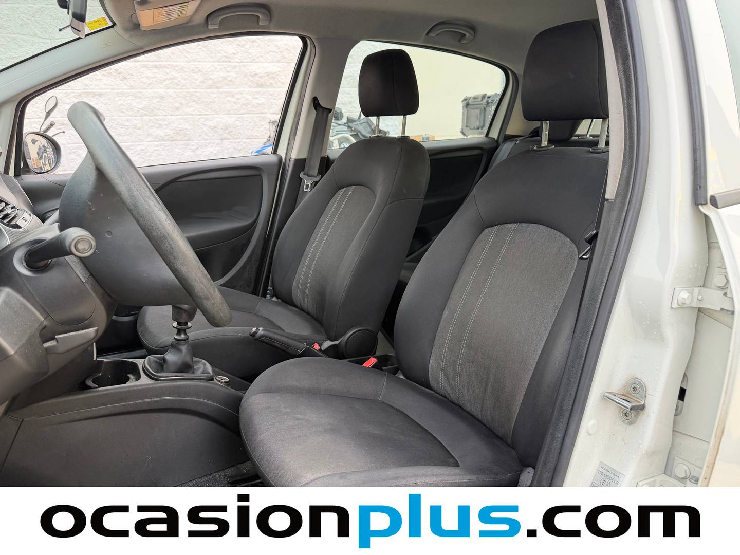 Foto asientos delanteros Fiat Punto Fiat Punto 1.2 8v S&S Gasolina Pop (69 CV)