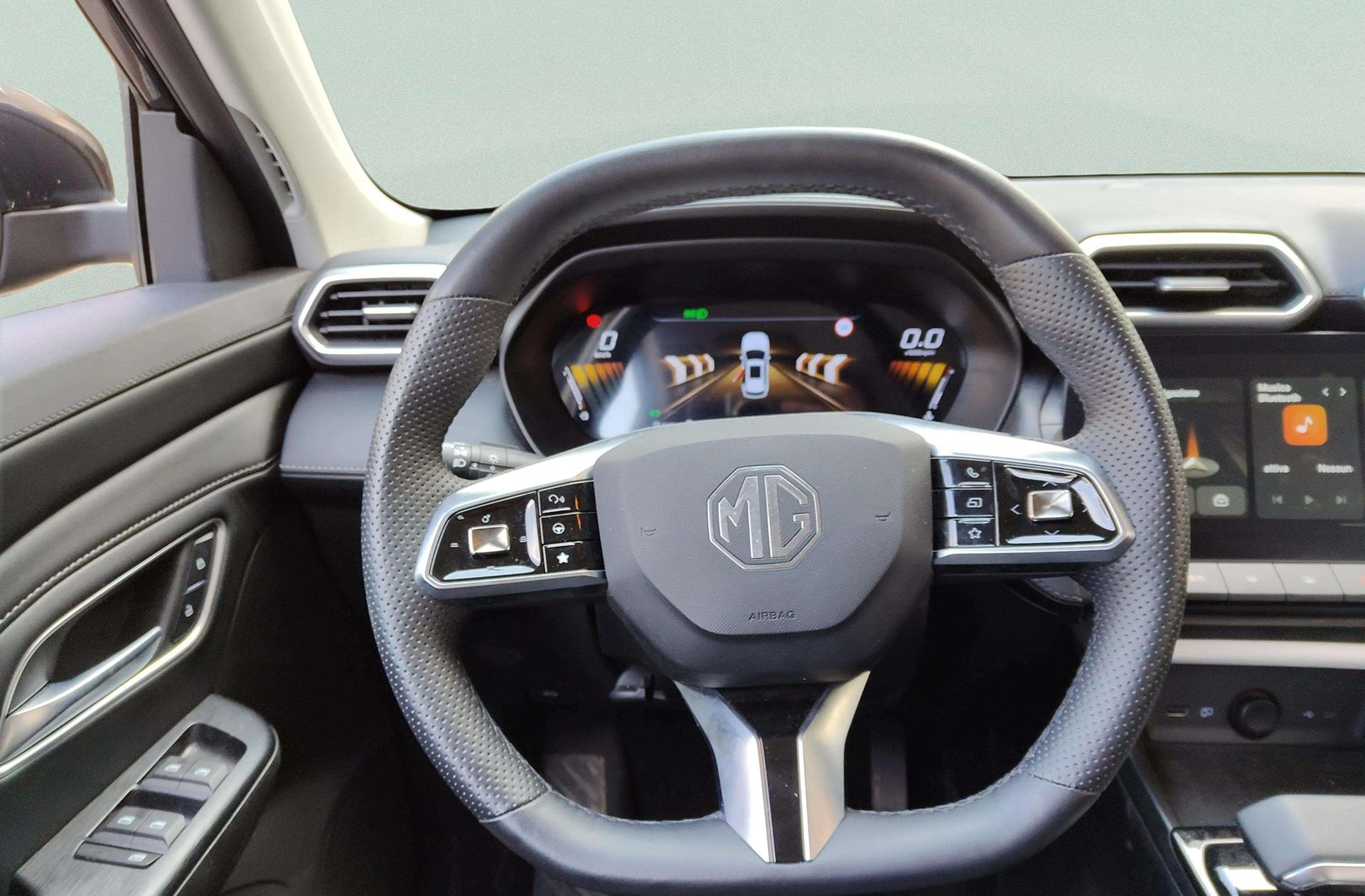 MG ZS 1.5 Hybrid+ Luxury - foto 24