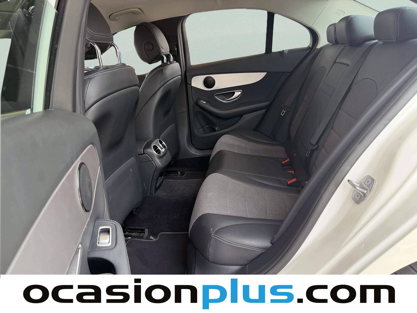 Foto asientos traseros Mercedes Clase C Mercedes Clase C 200 d (150 CV) Pack AMG