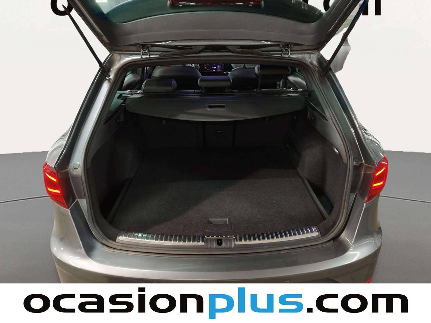 Fotos maletero Seat León Seat León ST ST 2.0 TSI S&S Cupra DSG (300 CV)