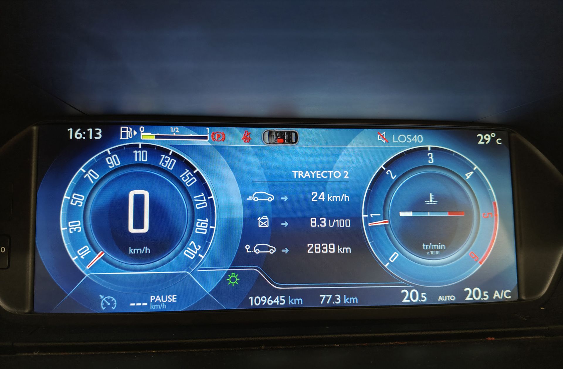 Citroën C4 Picasso 1.6 e-HDI Intensive - foto 25