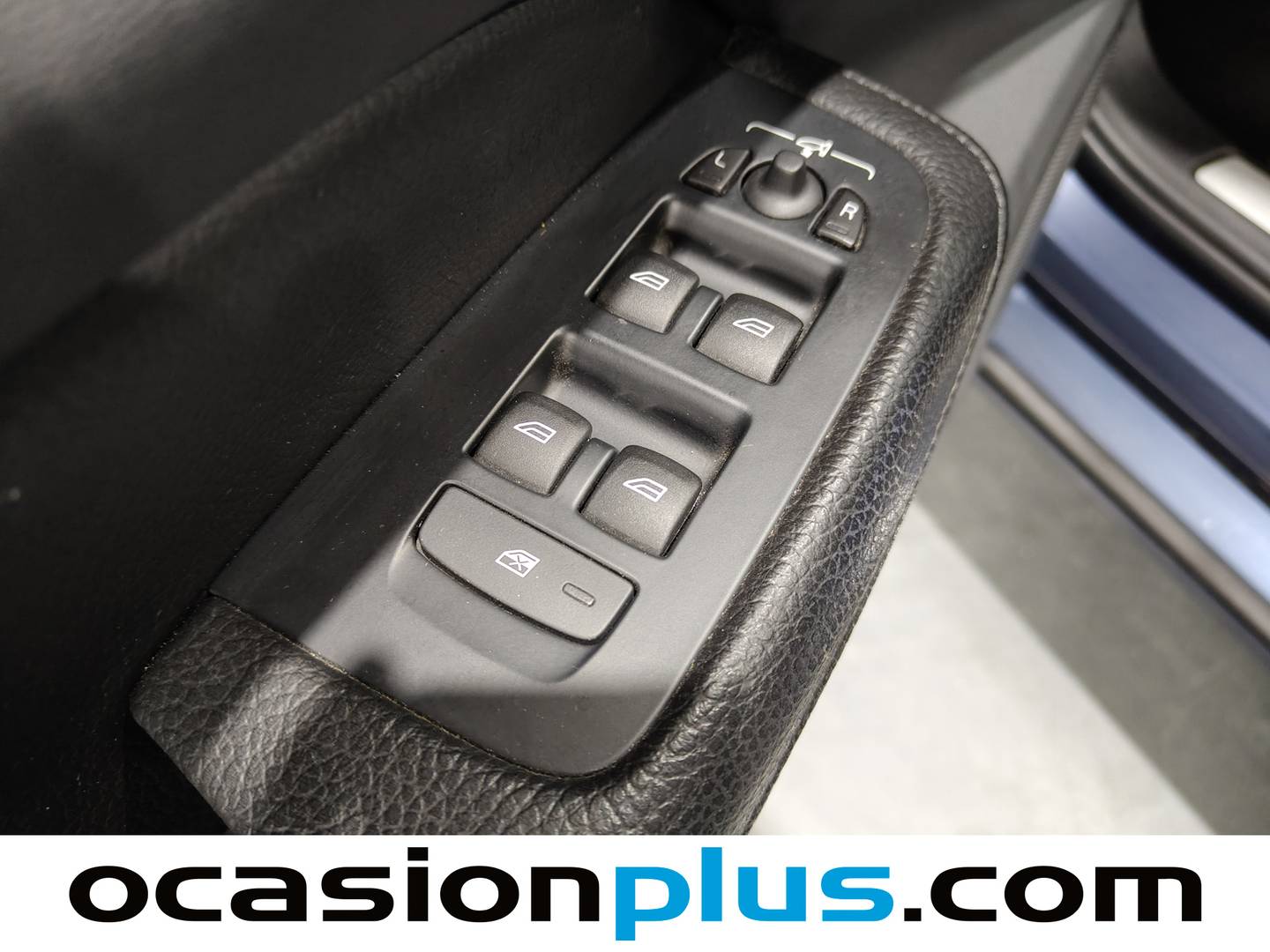 Foto Volvo S60 Volvo S60 B4 G Inscription Auto (197 CV)