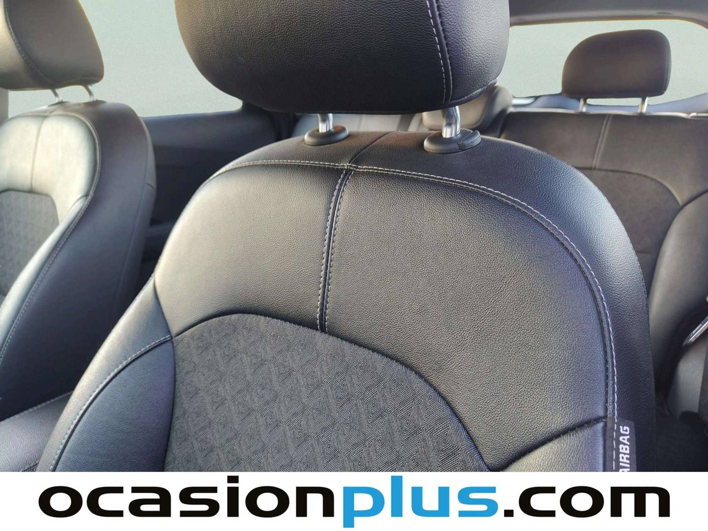 Extras y acabados del KIA Niro Kia Niro 1.6 GDi HEV Drive (141 CV)