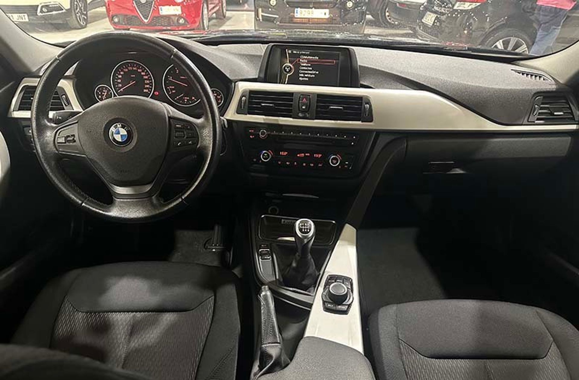 BMW Serie 3 316d Touring - foto 22
