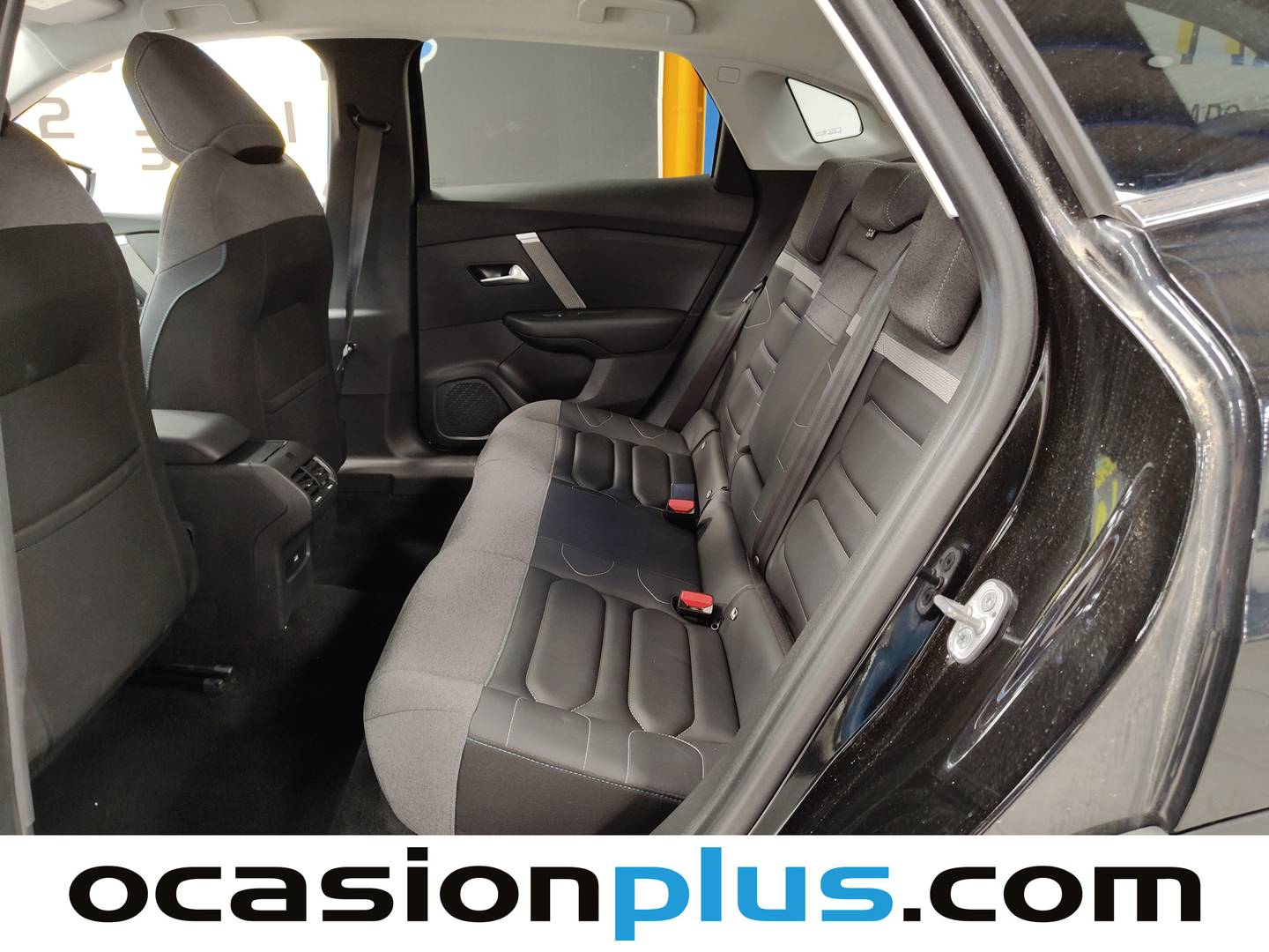 Foto Citroën C4 X Citroen C4 X 1.2 PureTech 130 S&S Shine EAT8 (131 CV)