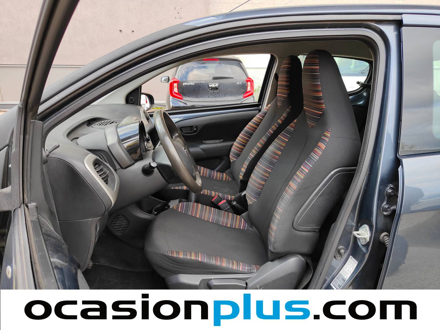 Foto asientos delanteros Citroën C1 Citroen C1 PureTech 82 Feel (82 CV)