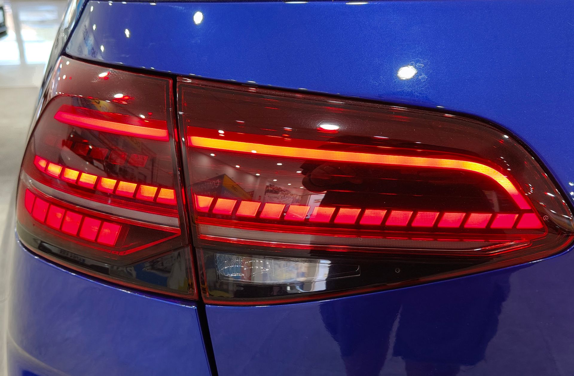 Volkswagen Golf R 2.0 TSI 4Motion DSG - foto 16