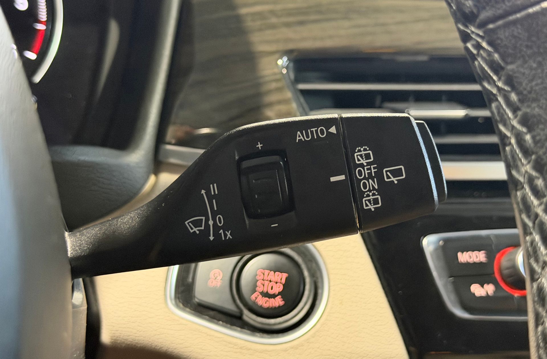 BMW X1 sDrive18d - foto 31
