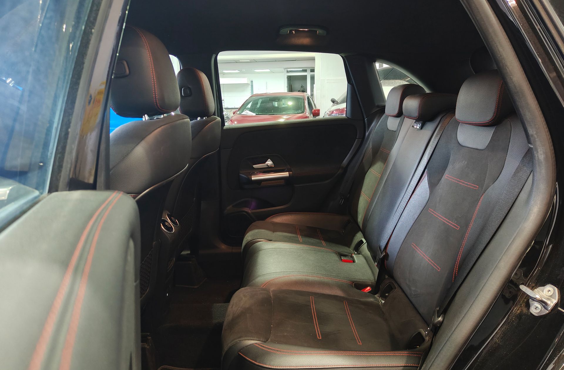 Mercedes-Benz Clase B 200 d Pack AMG - foto 13