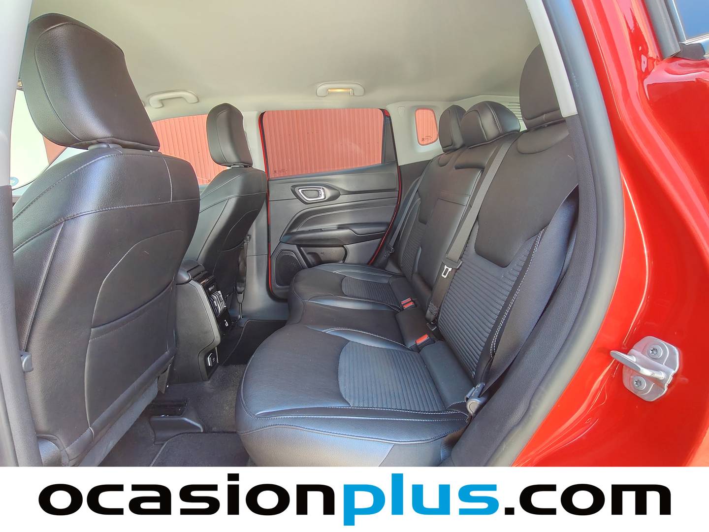 Foto asientos traseros Jeep Compass Jeep Compass 1.5 MHEV Night Eagle DCT (130 CV)