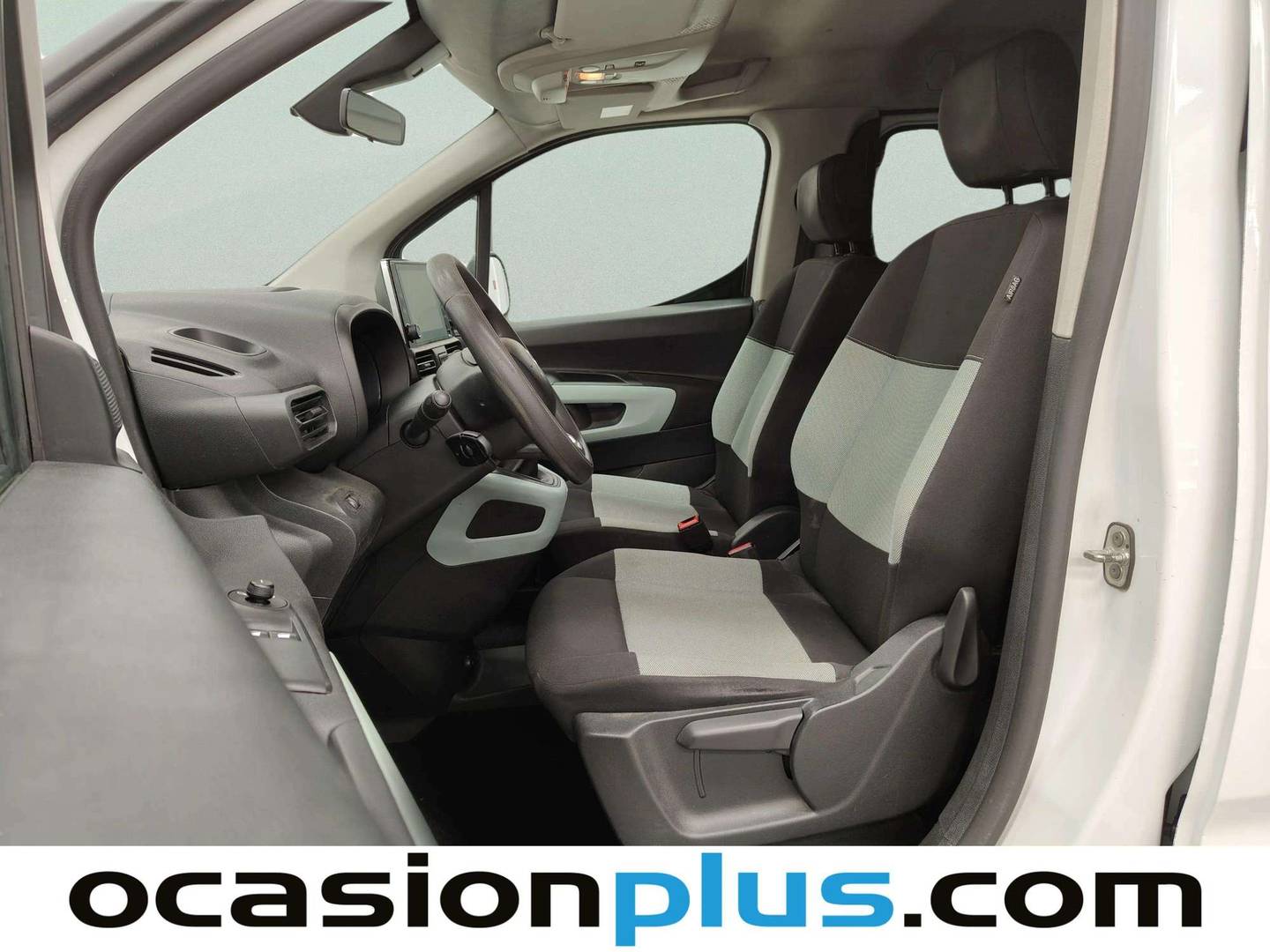 Foto asientos delanteros Citroën Berlingo Citroën Berlingo Combi BlueHDi 100 S&S Talla M 100 Años (102 CV)