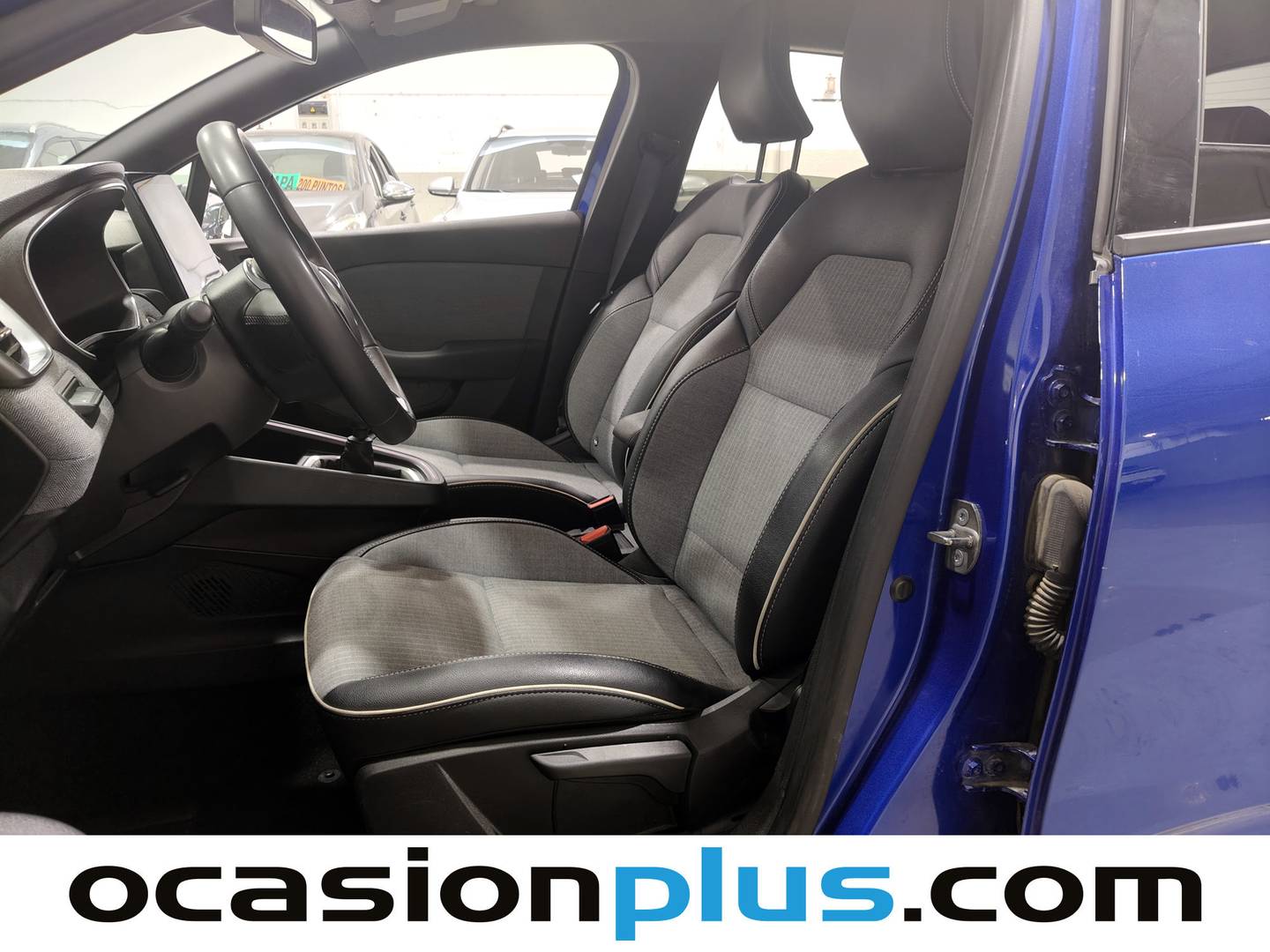 Foto asientos delanteros Renault Clio Renault Clio Techno TCe (90 CV)