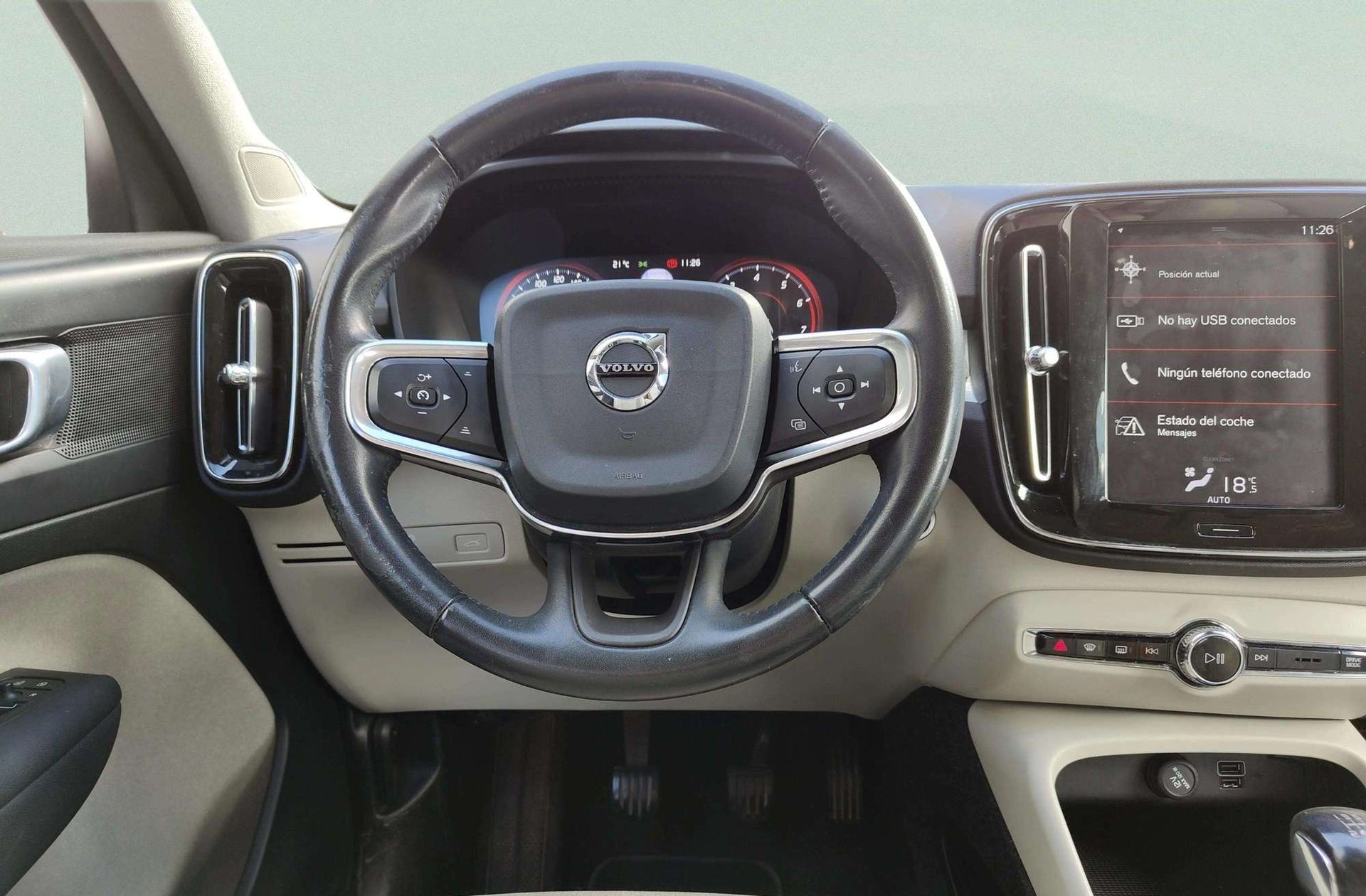Volvo XC40 T3 Business Plus - foto 26