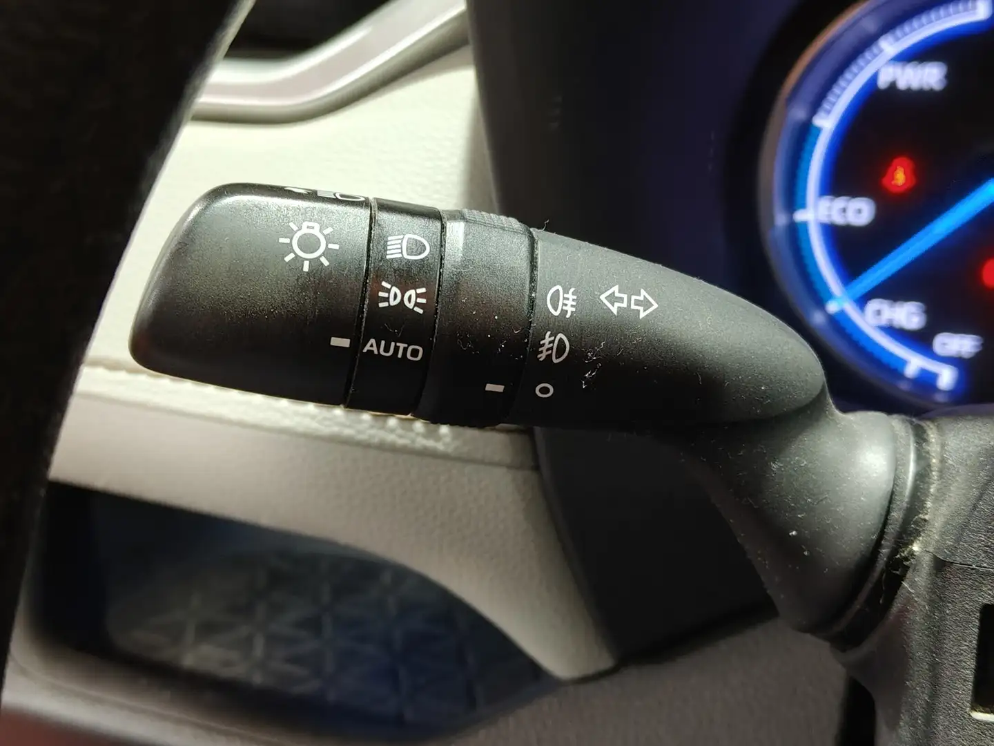 Foto Toyota Rav4 Toyota Rav4 2.5l hybrid Luxury (218 CV)