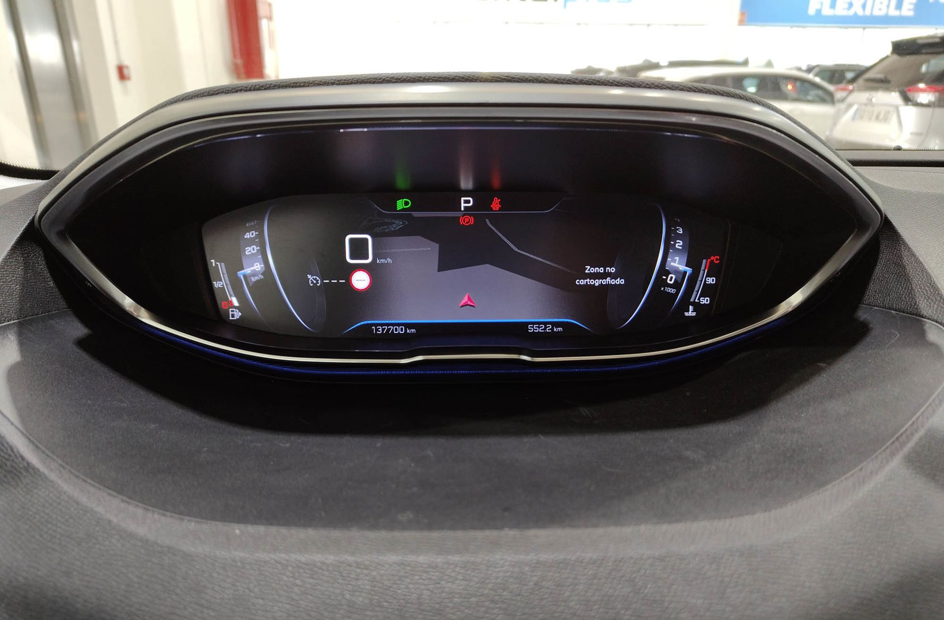 Peugeot 5008 BlueHDi 130 Allure EAT8 7 plazas - foto 29