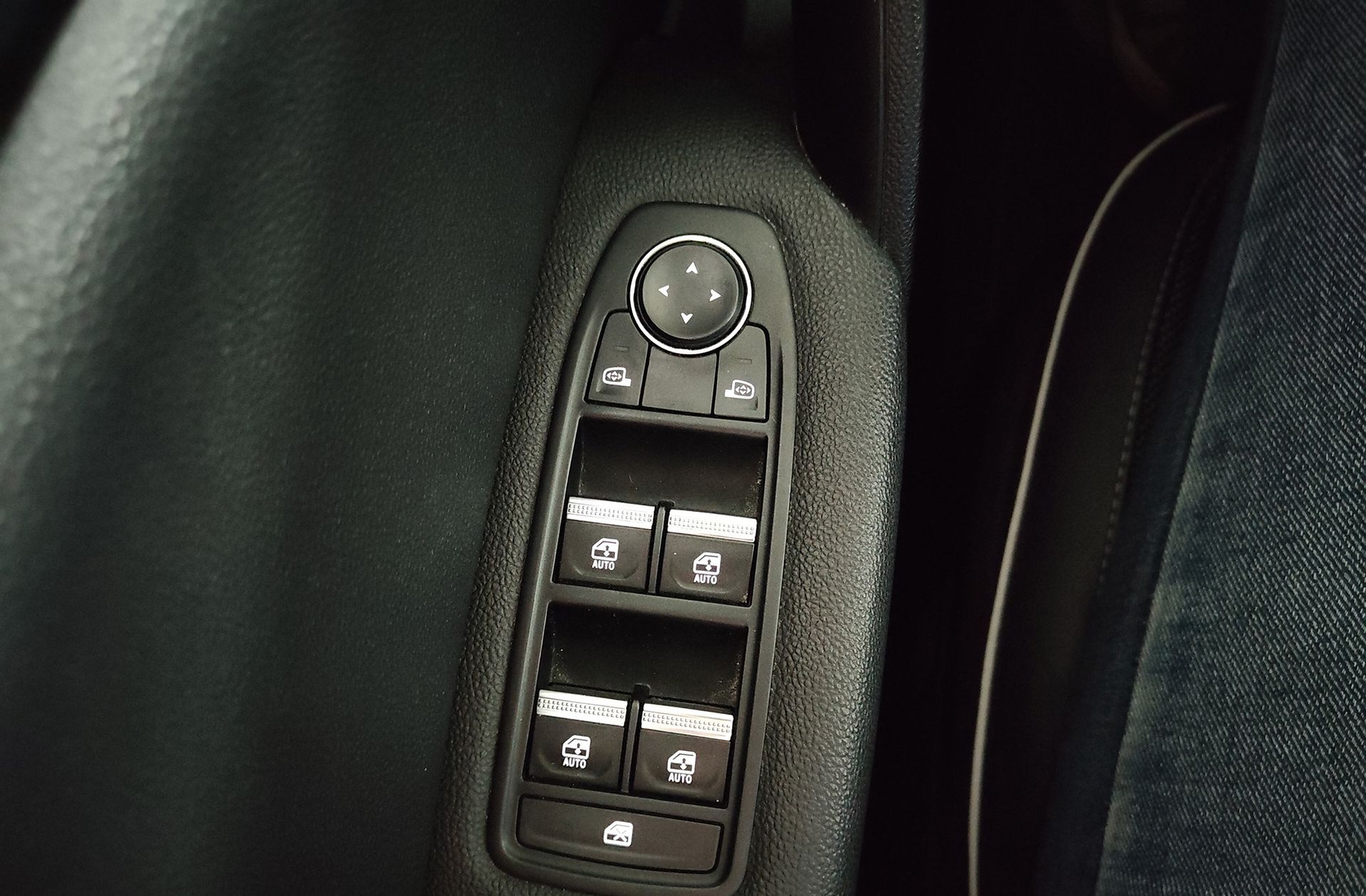 Renault Captur Techno E-Tech Híbrido - foto 35