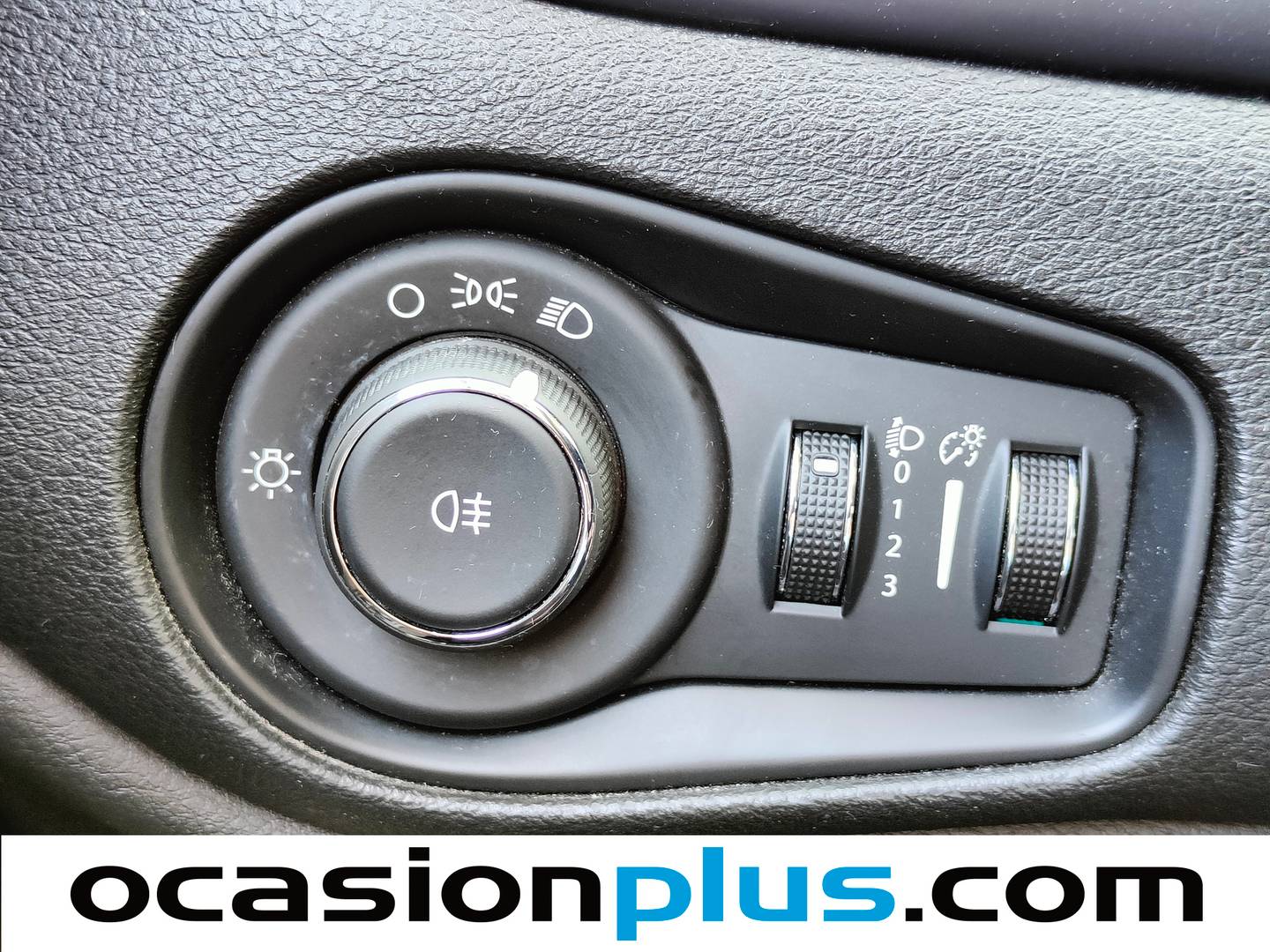 Jeep Renegade Jeep Renegade 1.6 E-TORQ HP Sport 4x2 E6 (110 CV) de segunda mano
