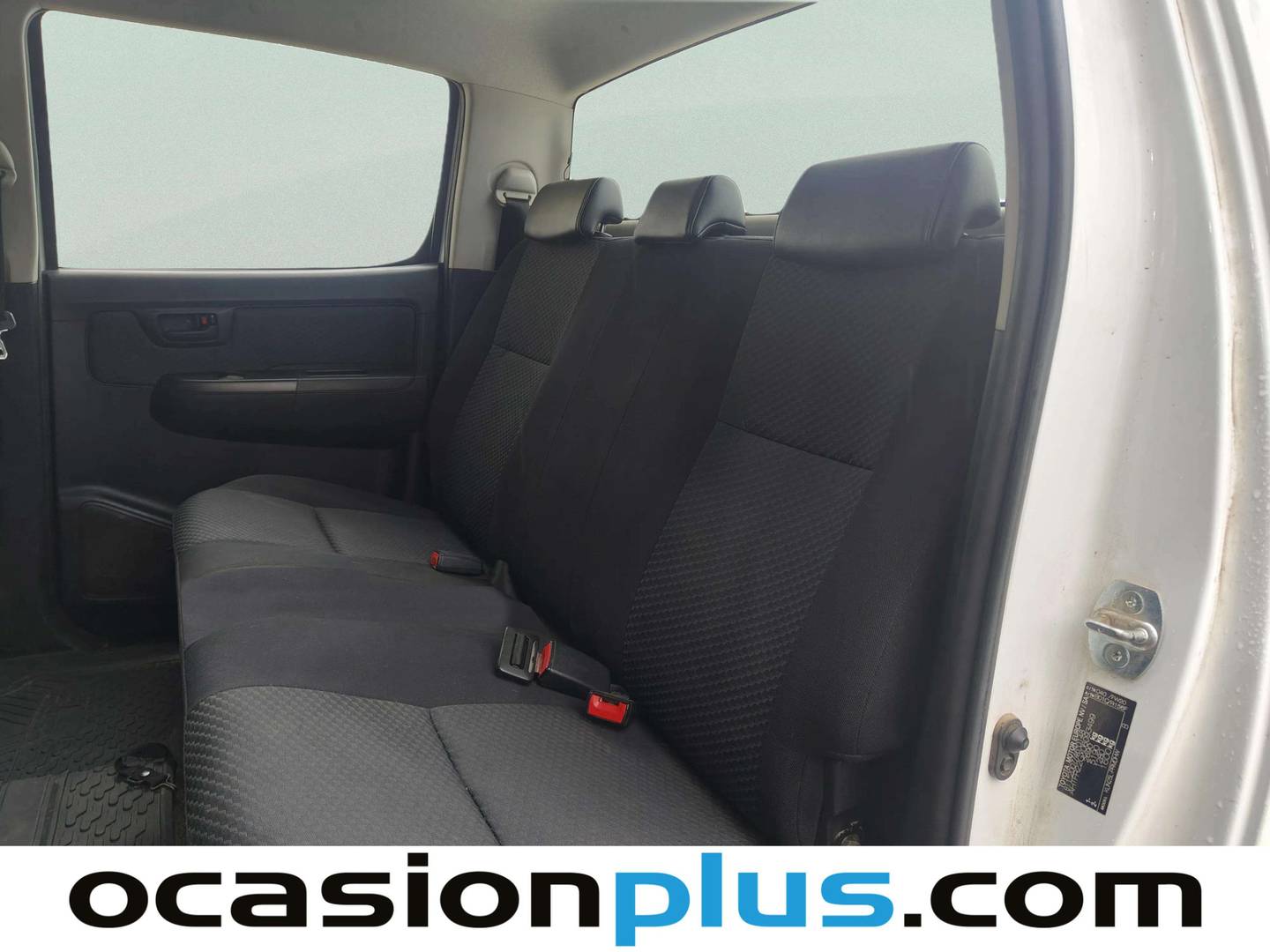 Foto asientos traseros Toyota Hilux Toyota Hilux 2.5 D-4D Doble Cabina GX 4x4  (144 CV)