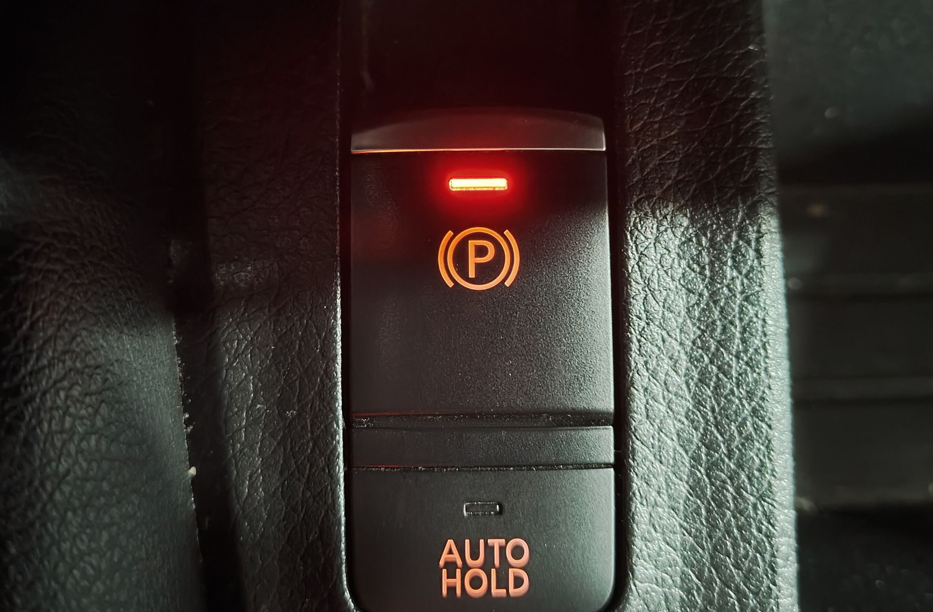 Nissan Qashqai dCi 115 N-Connecta 4x2 - foto 32