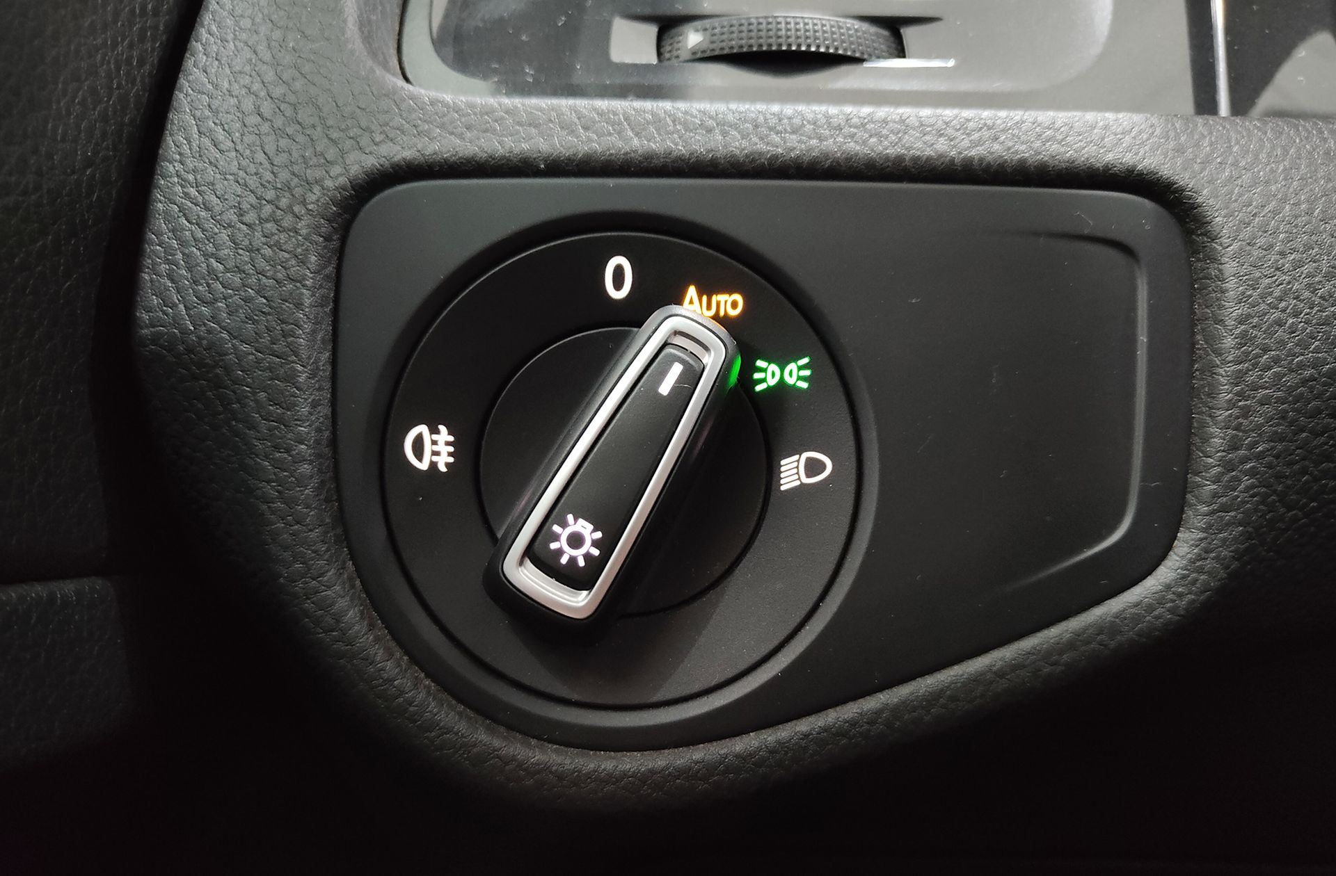 Volkswagen Golf e-Golf ePower - foto 13