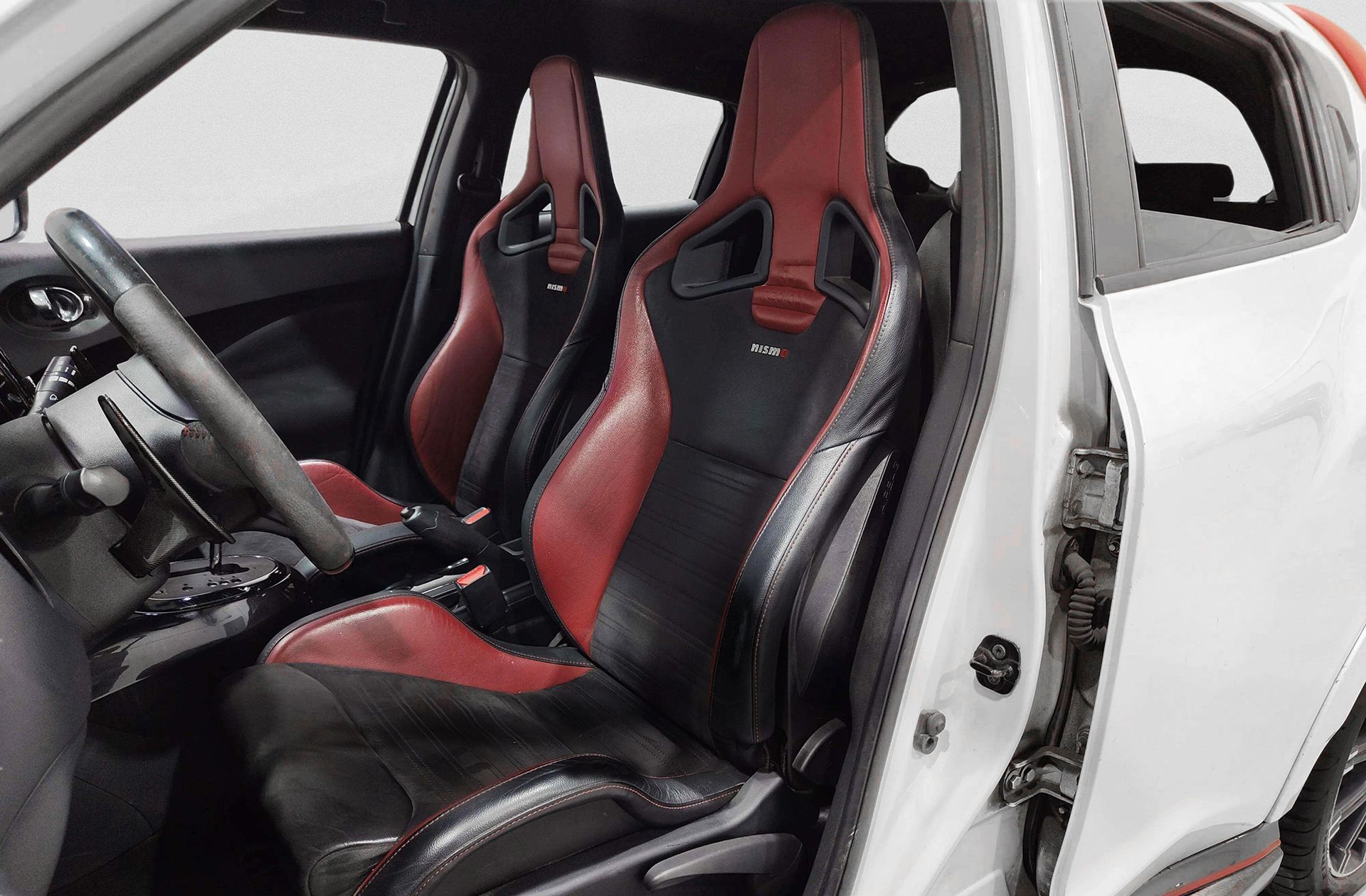 Nissan Juke 1.6 DIG-T Nismo RS 4x4 XTronic - foto 13