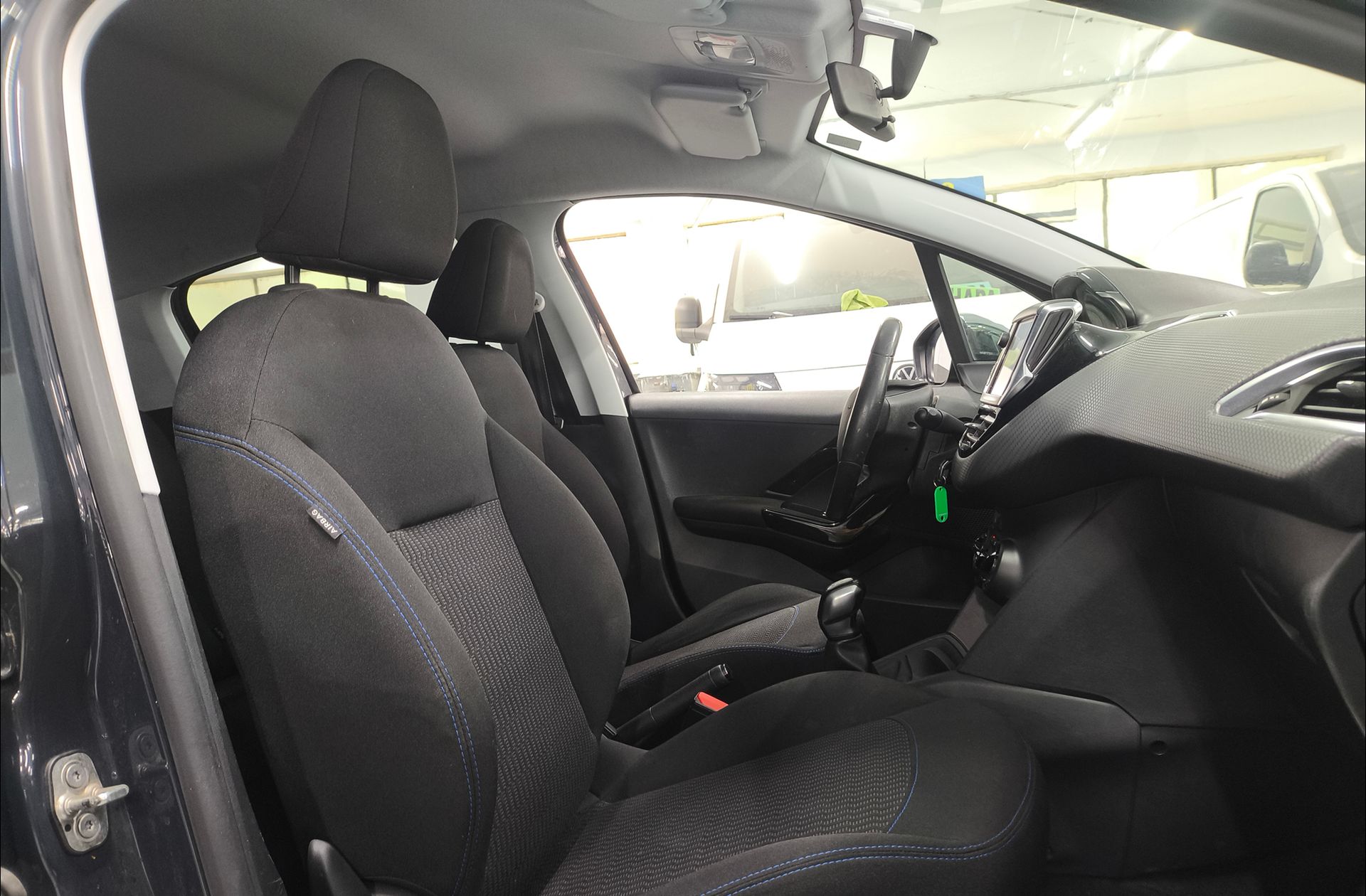 Peugeot 208 1.2 PureTech Style - foto 15
