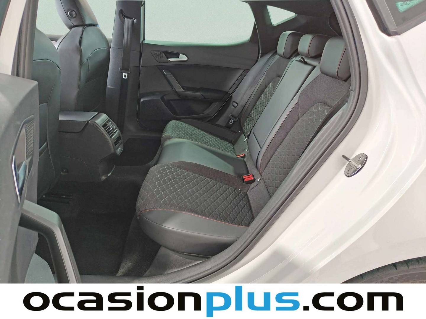 Foto asientos traseros Seat León SEAT León 2.0 TDI S&S FR XL (150 CV)