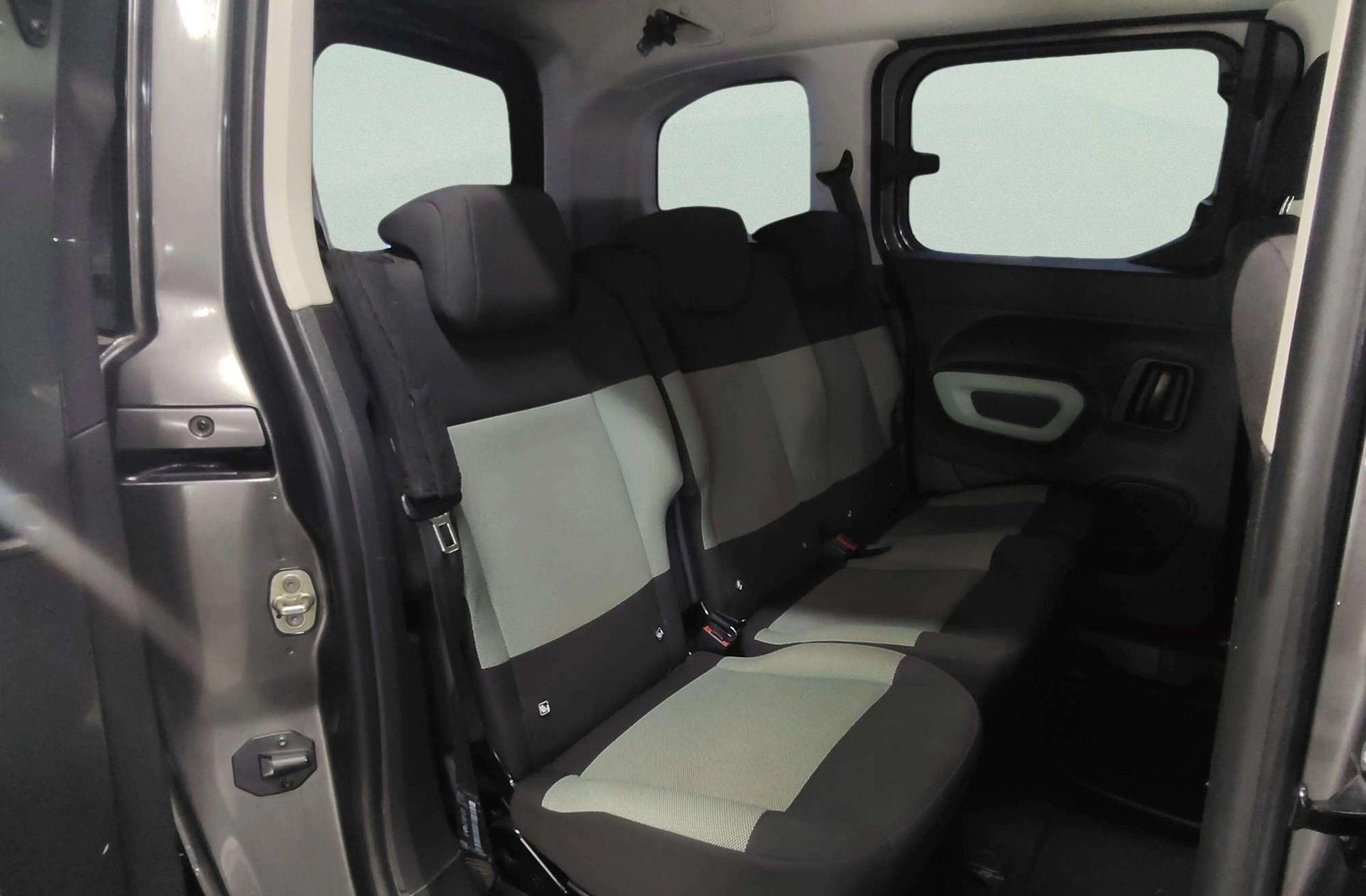 Citroën Berlingo Combi BlueHDi 130 Talla M Feel - foto 16