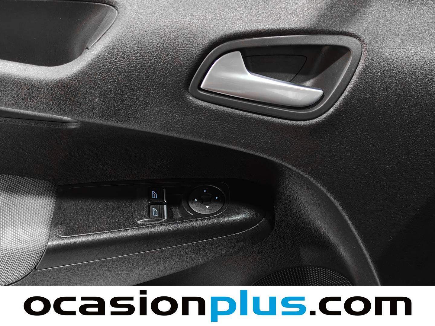 Ford Tourneo Courier Ford Tourneo Courier 1.0 EcoBoost Titanium (100 CV) manual