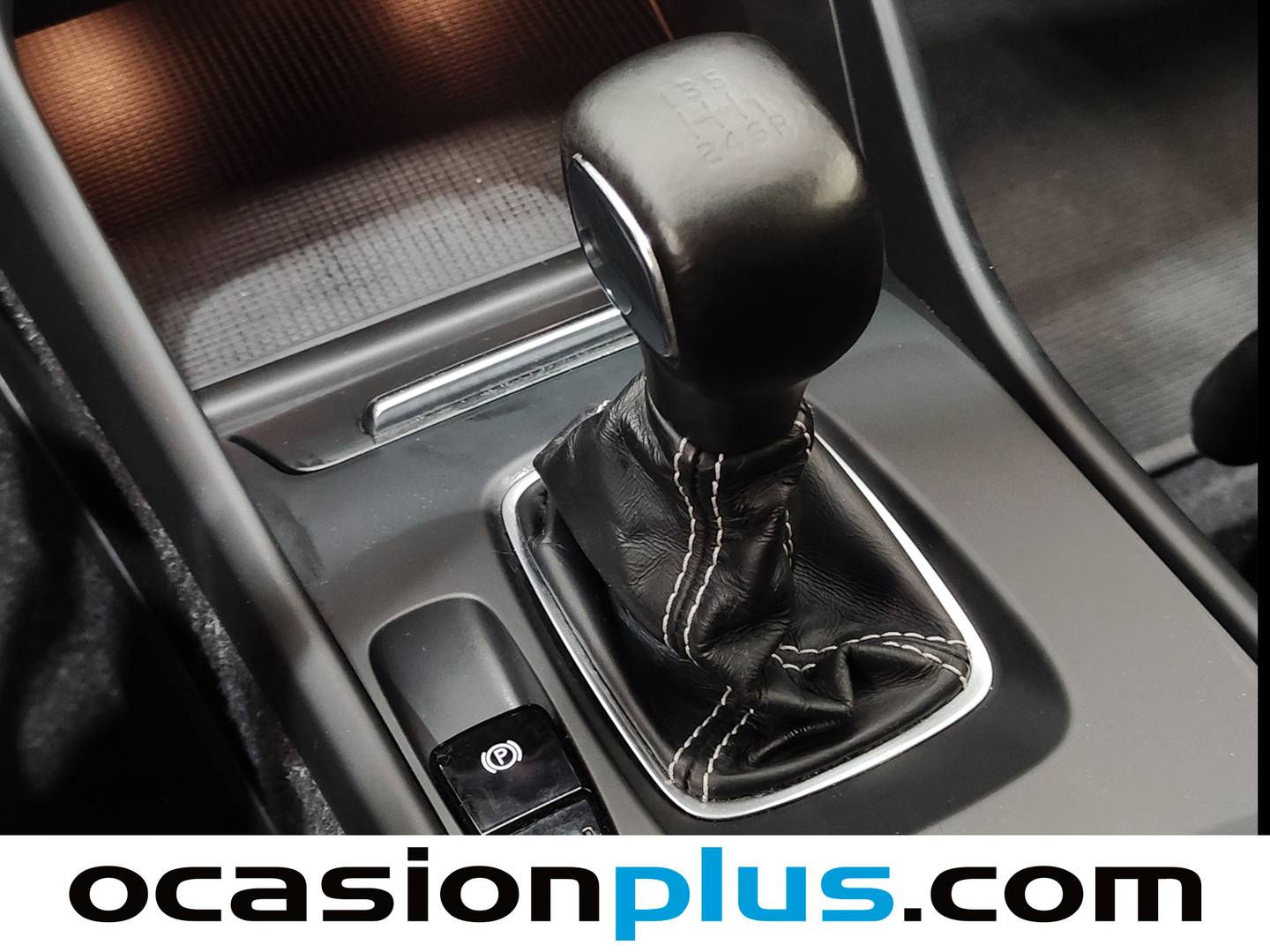 Volvo XC40 Volvo XC40 D3 R-Design (150 CV) al mejor precio