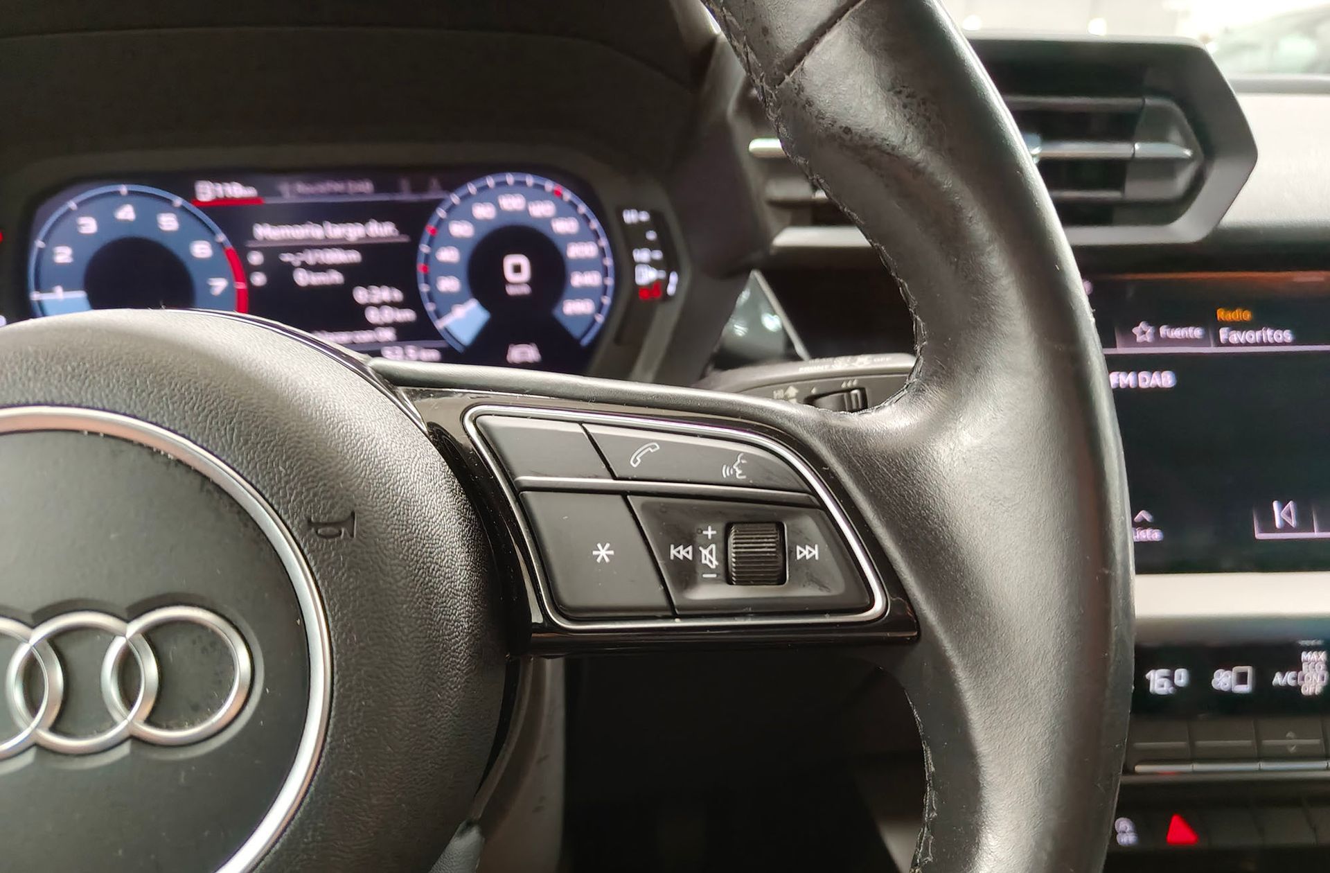 Audi A3 Sportback Advanced 30 TFSI - foto 31