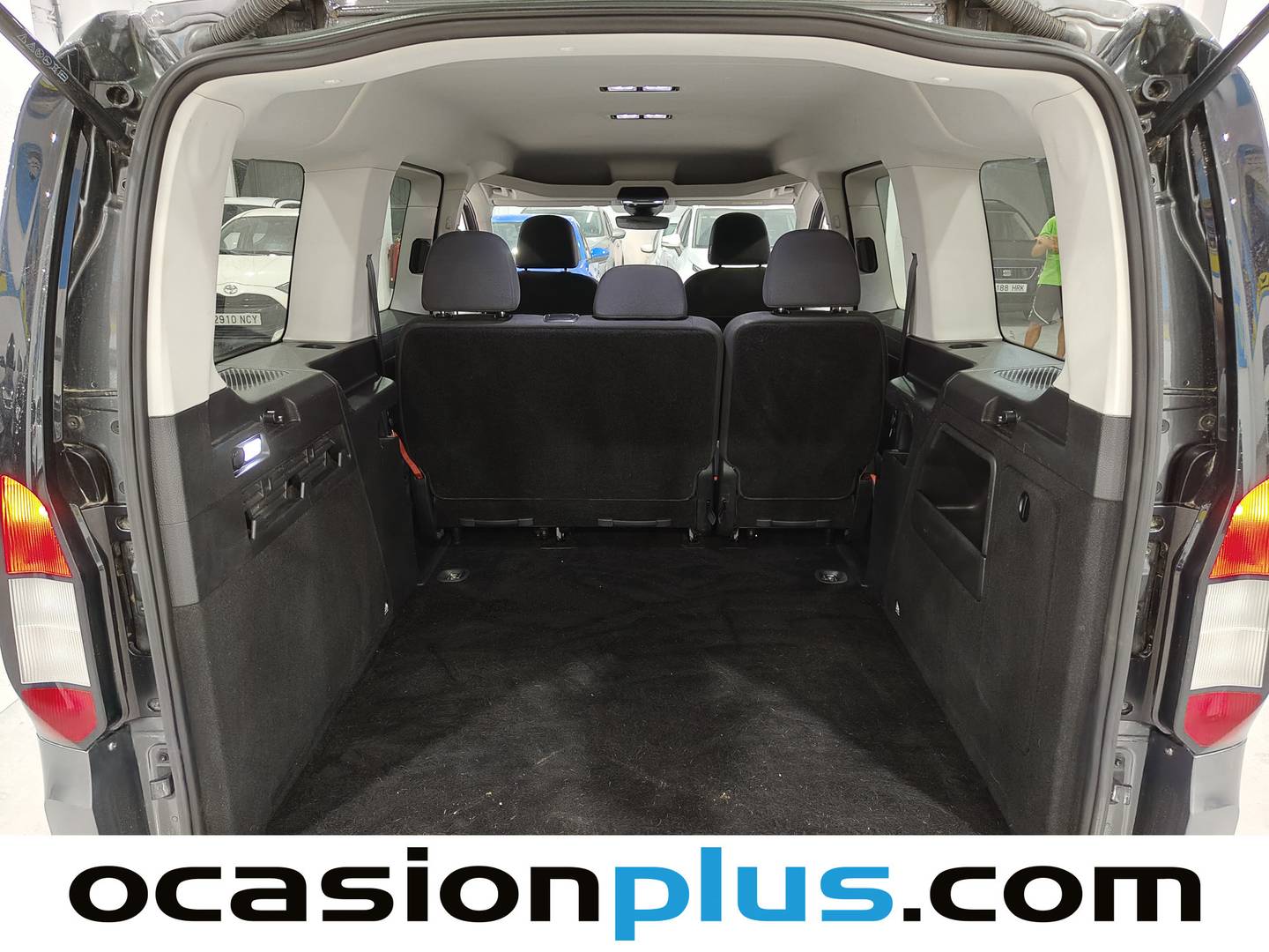 Foto Ford Grand Tourneo Connect Ford Grand Tourneo Connect 1.5 Ecoboost Titanium Auto (114 CV)