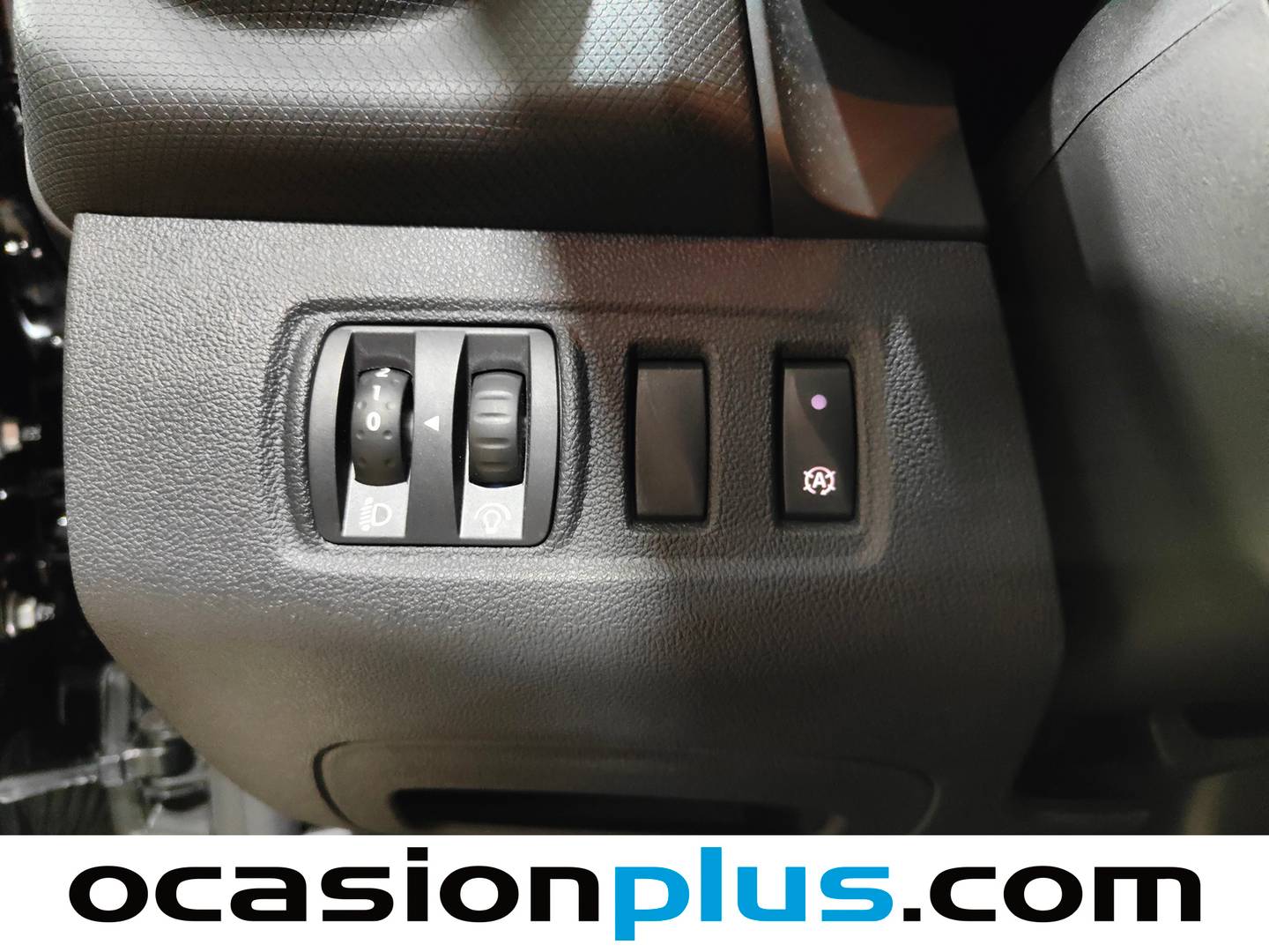 Equipamiento del Renault Clio Renault Clio Limited Energy TCe (90 CV)