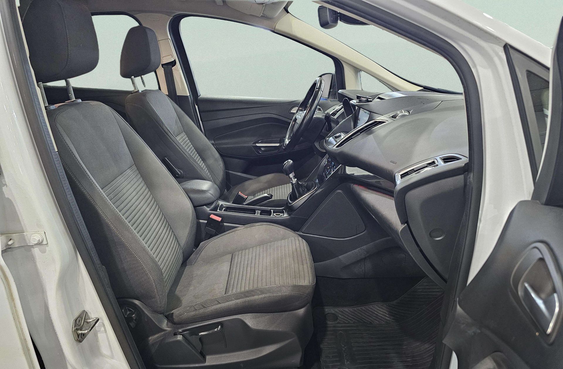 Ford C-Max 1.0 EcoBoost Titanium - foto 18